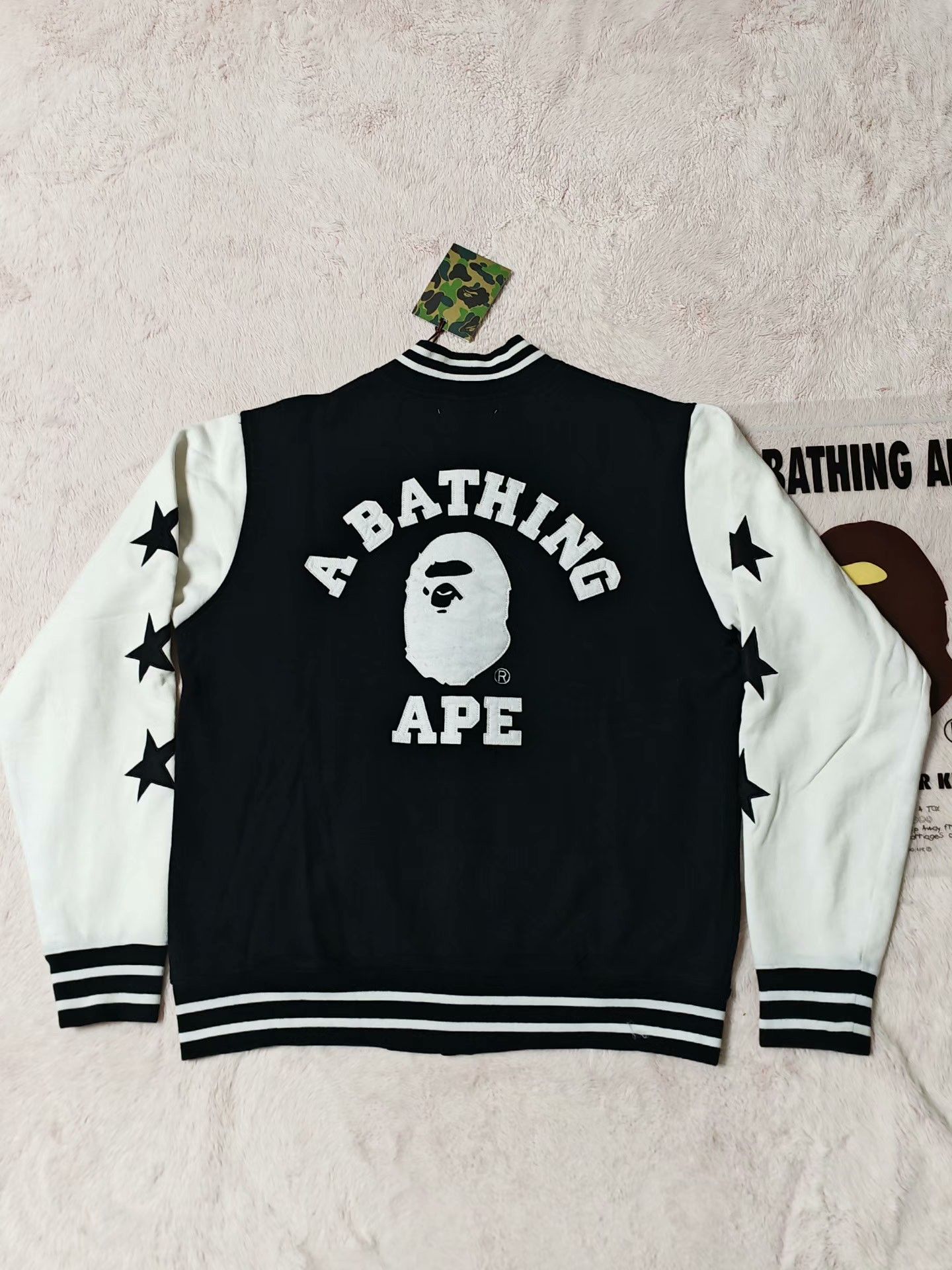 Bape Bape Light Jacket XL Men Size US XL / EU 56 / 4 - 2 Thumbnail