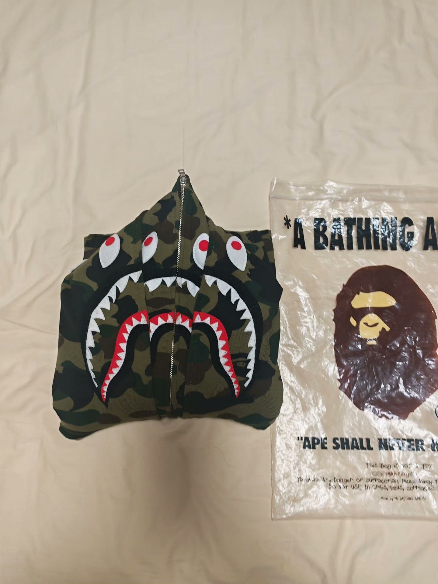 Bape Bape Green Hoodie 25 Men Size US XS / EU 42 / 0 - 6 Thumbnail