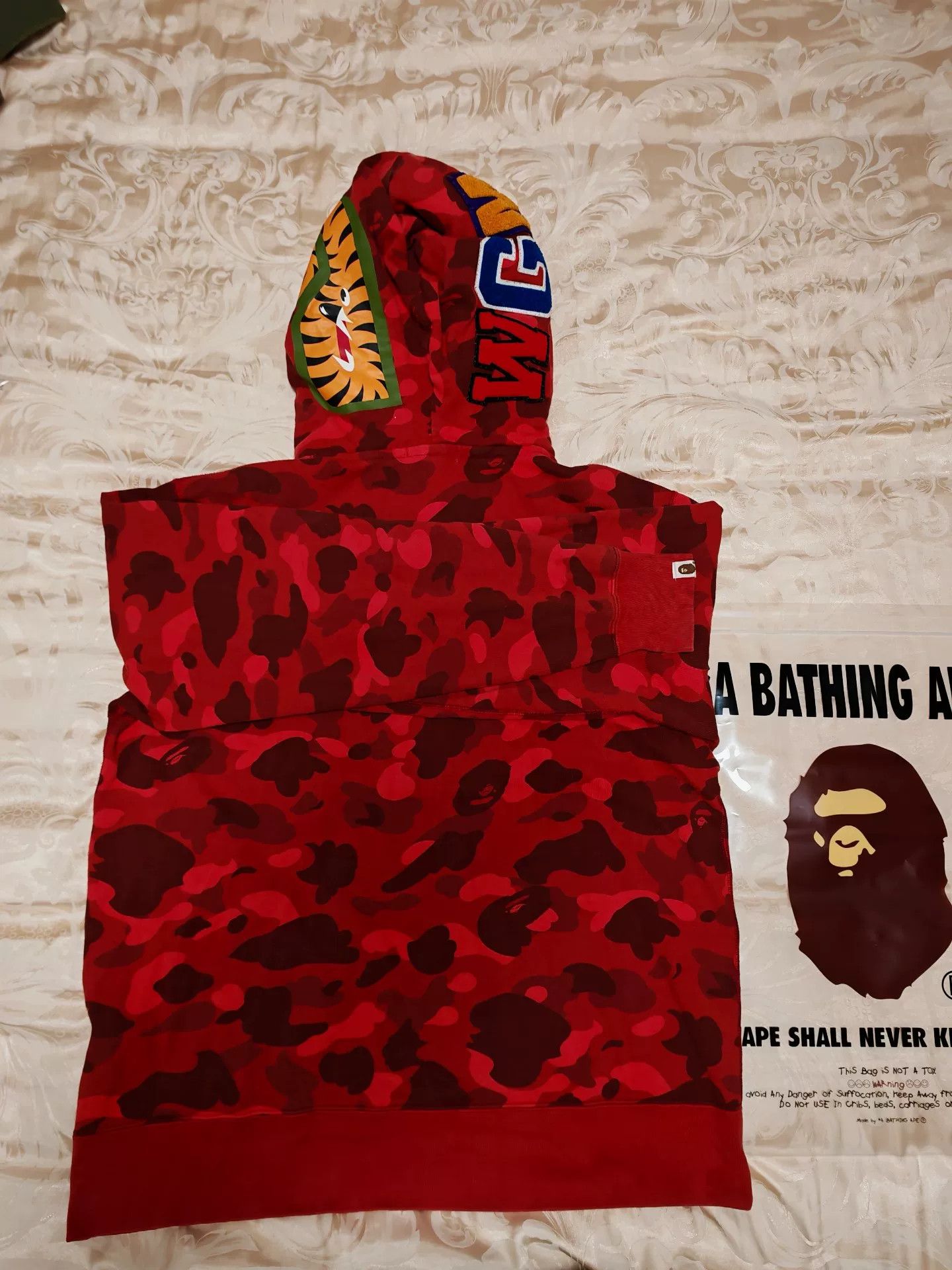 Bape Bape Red Light Jacket XXL Men Size US XXL / EU 58 / 5 - 2 Thumbnail