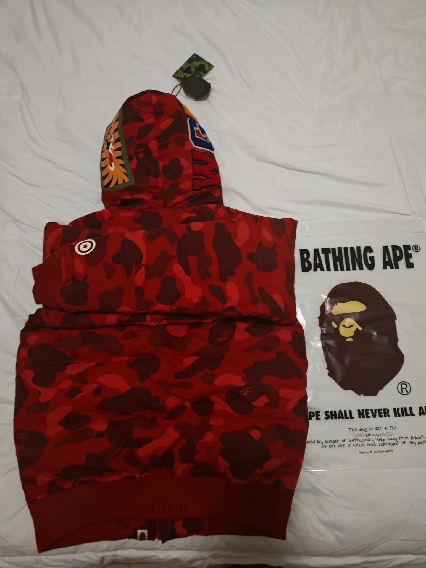Bape Bape Red Heavy Coat L Men Size US L / EU 52-54 / 3 - 2 Thumbnail