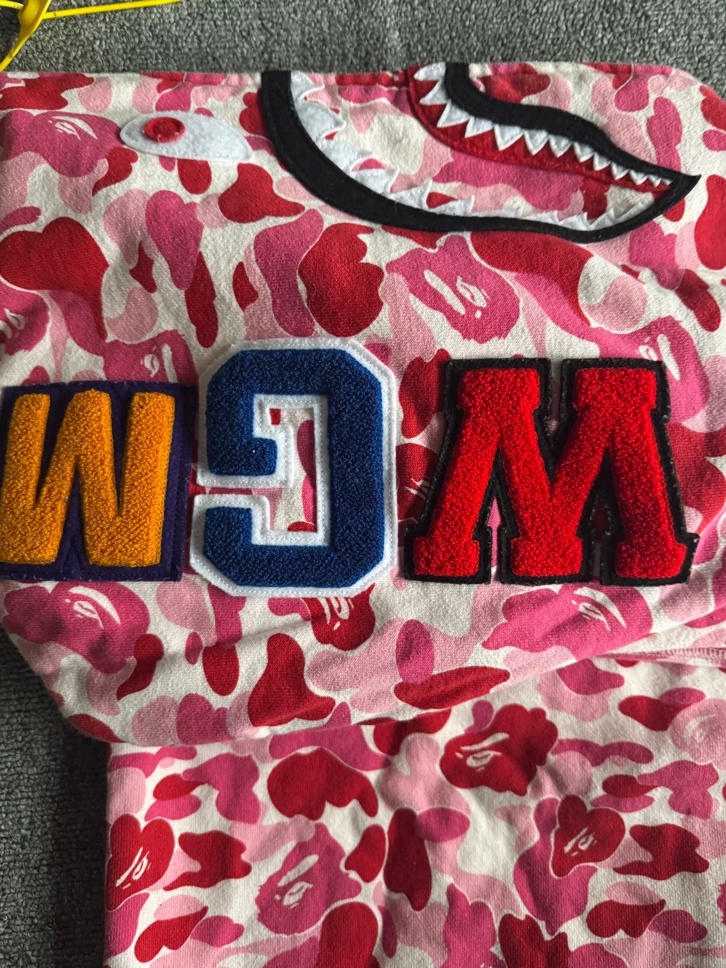 Bape Bape Shark Camo Black Light Jacket XL Men Size US XL / EU 56 / 4 - 5 Thumbnail