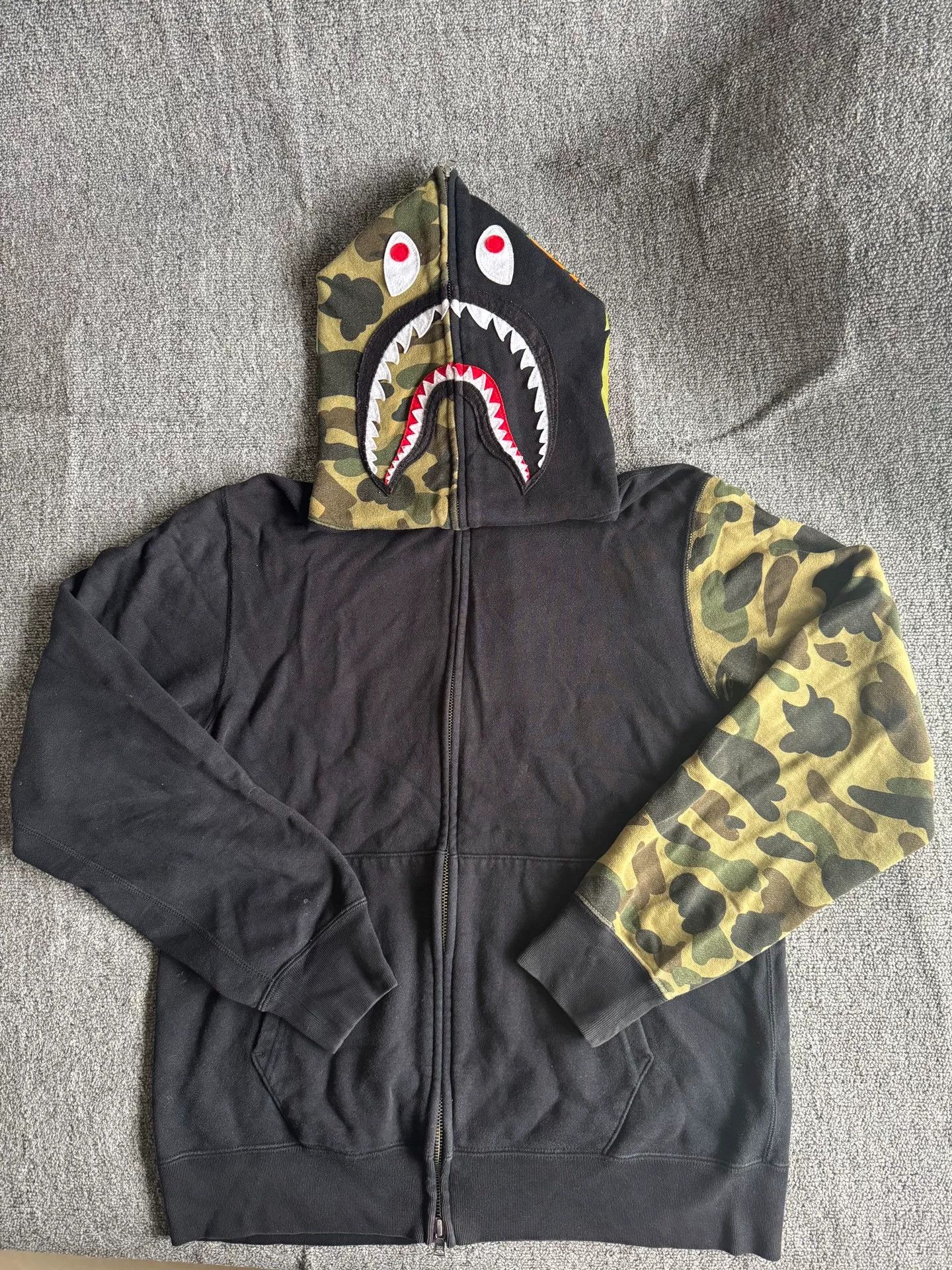 Bape Bape Shark Black Light Jacket L Men Size US L / EU 52-54 / 3 - 5 Thumbnail