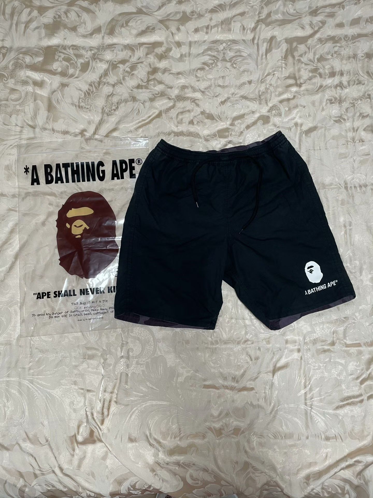 Bape Bape Gray Shorts XL Men Size US 36 / EU 52 - 2 Thumbnail