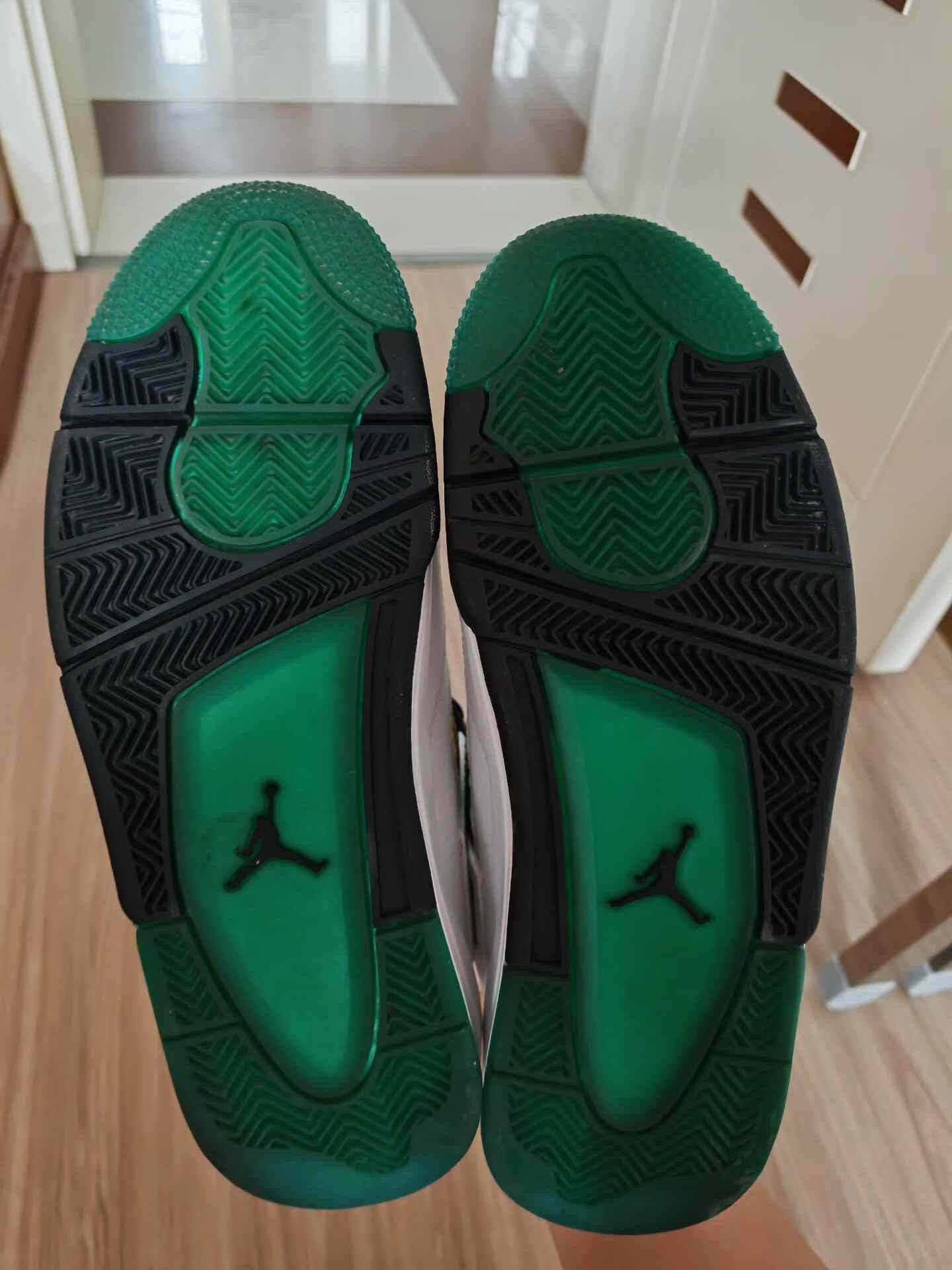 Nike Nike Retro Green Lowtop Sneakers 42 Women Size US 12 / IT 42 - 8 Thumbnail