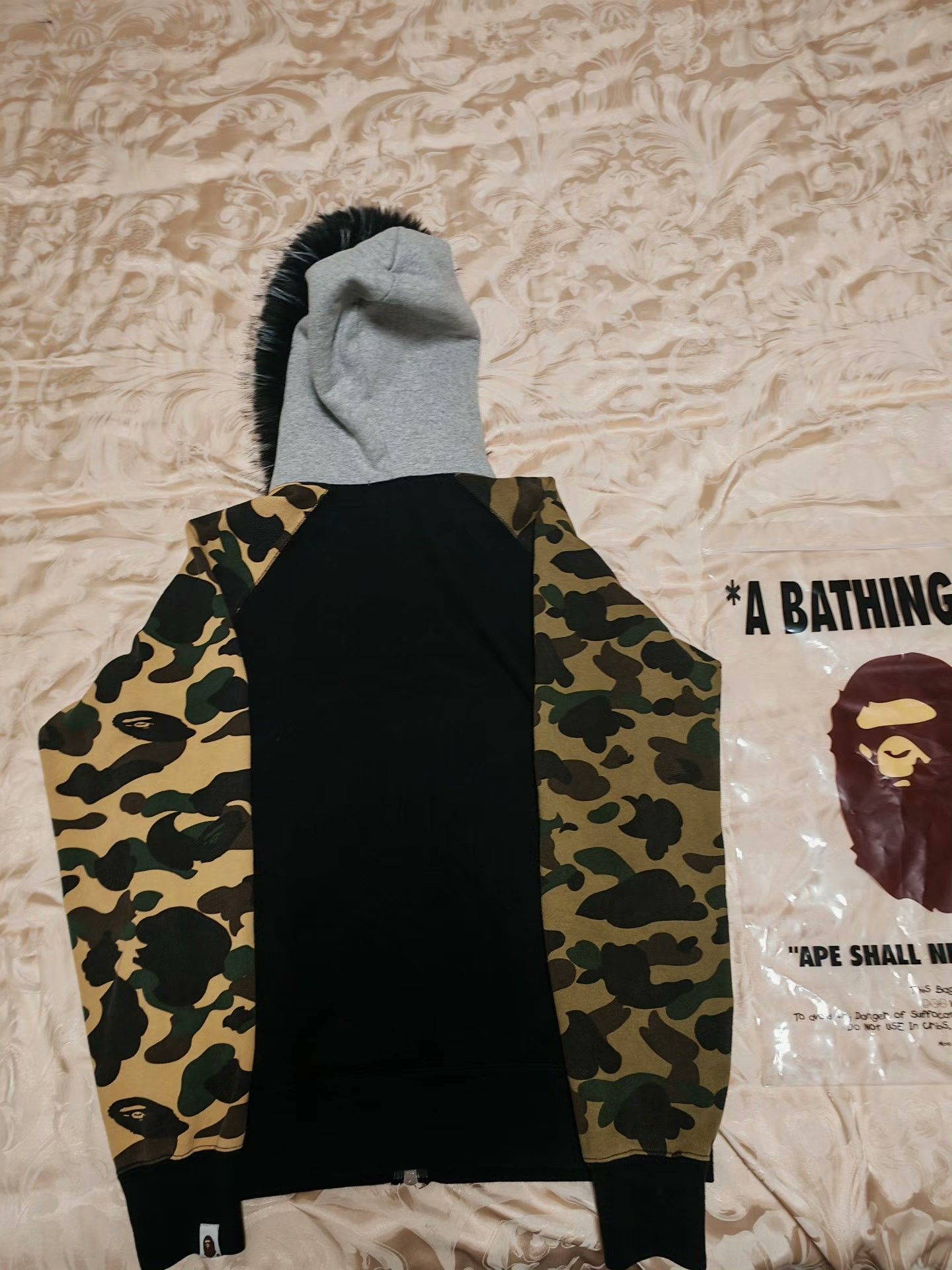 Bape Bape Multi Light Jacket L Men Size US L / EU 52-54 / 3 - 2 Thumbnail
