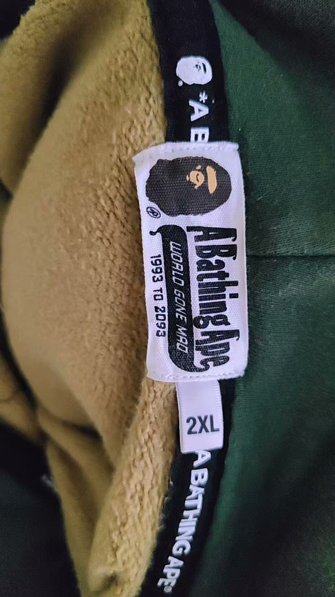 Bape Bape Shark Camo Green Light Jacket XXL Men Size US XXL / EU 58 / 5 - 4 Thumbnail