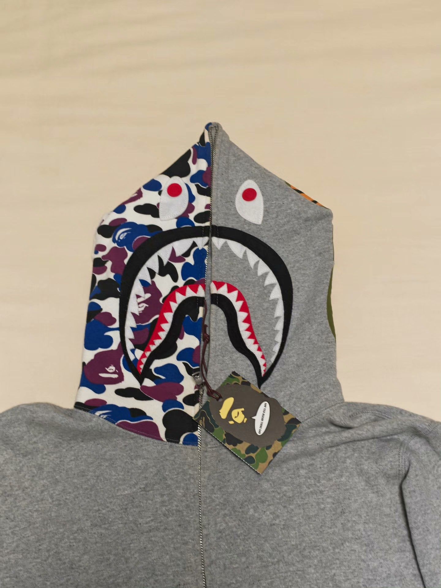 Bape Bape Hoodie XL Men Size US XL / EU 56 / 4 - 2 Thumbnail