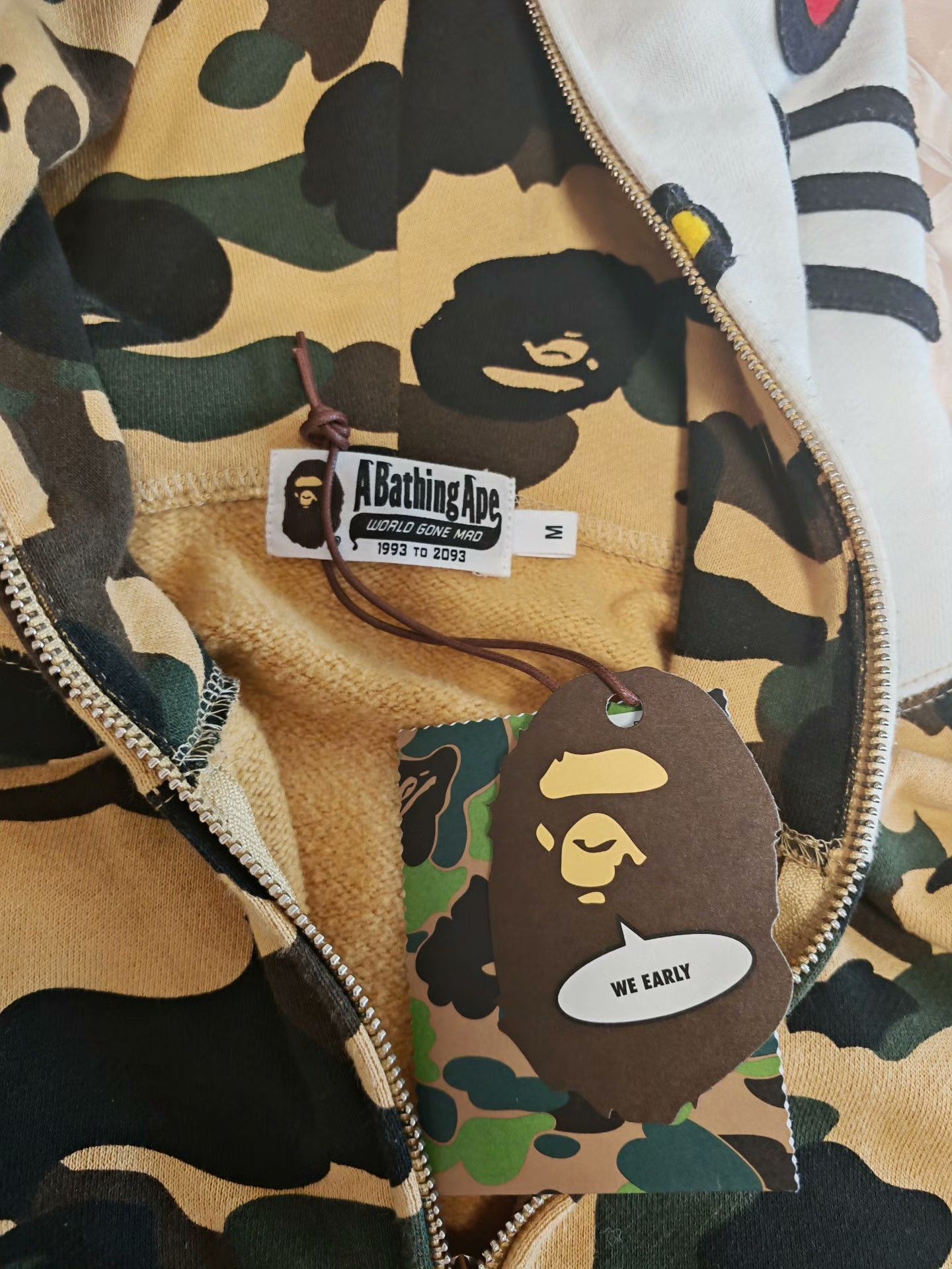 Bape Bape Collab Camo Yellow Hoodie M Men Size US M / EU 48-50 / 2 - 4 Thumbnail