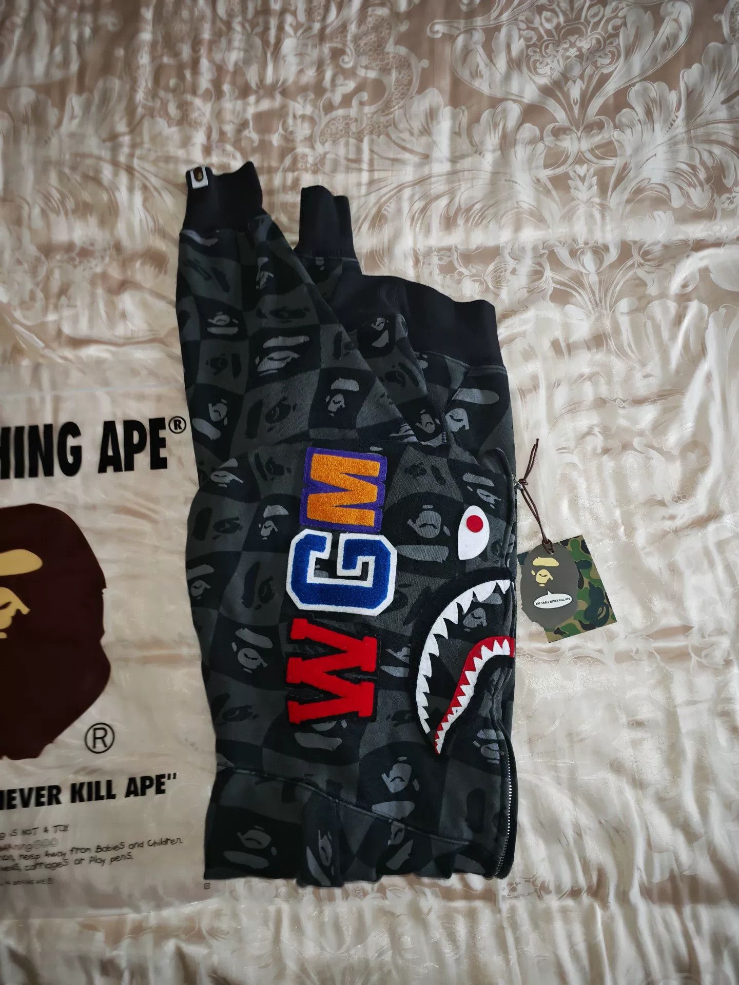 Bape Bape Black Hoodie L Men Size US L / EU 52-54 / 3 - 4 Thumbnail
