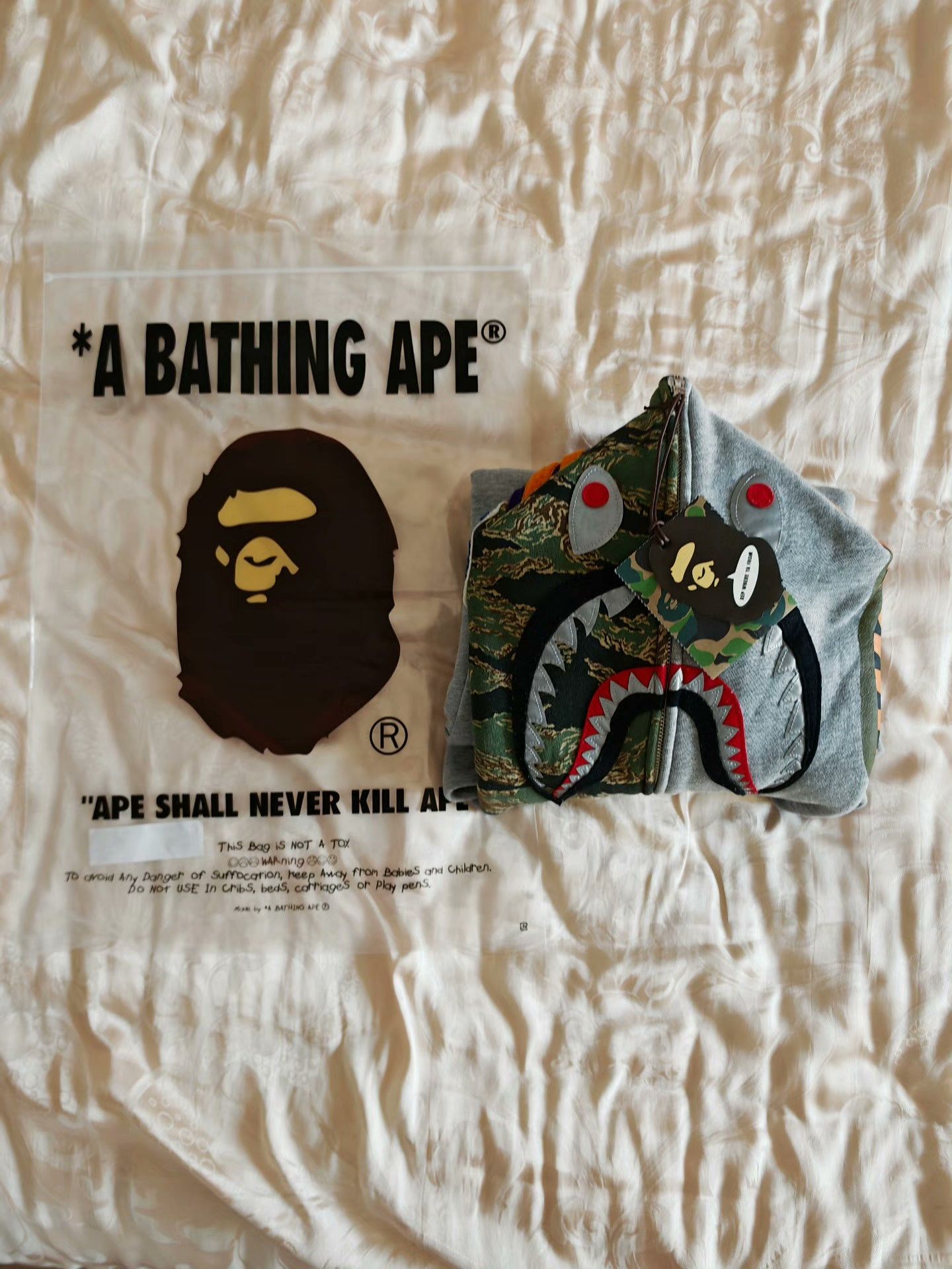 Bape Bape Green Light Jacket M Men Size US M / EU 48-50 / 2 - 8 Thumbnail