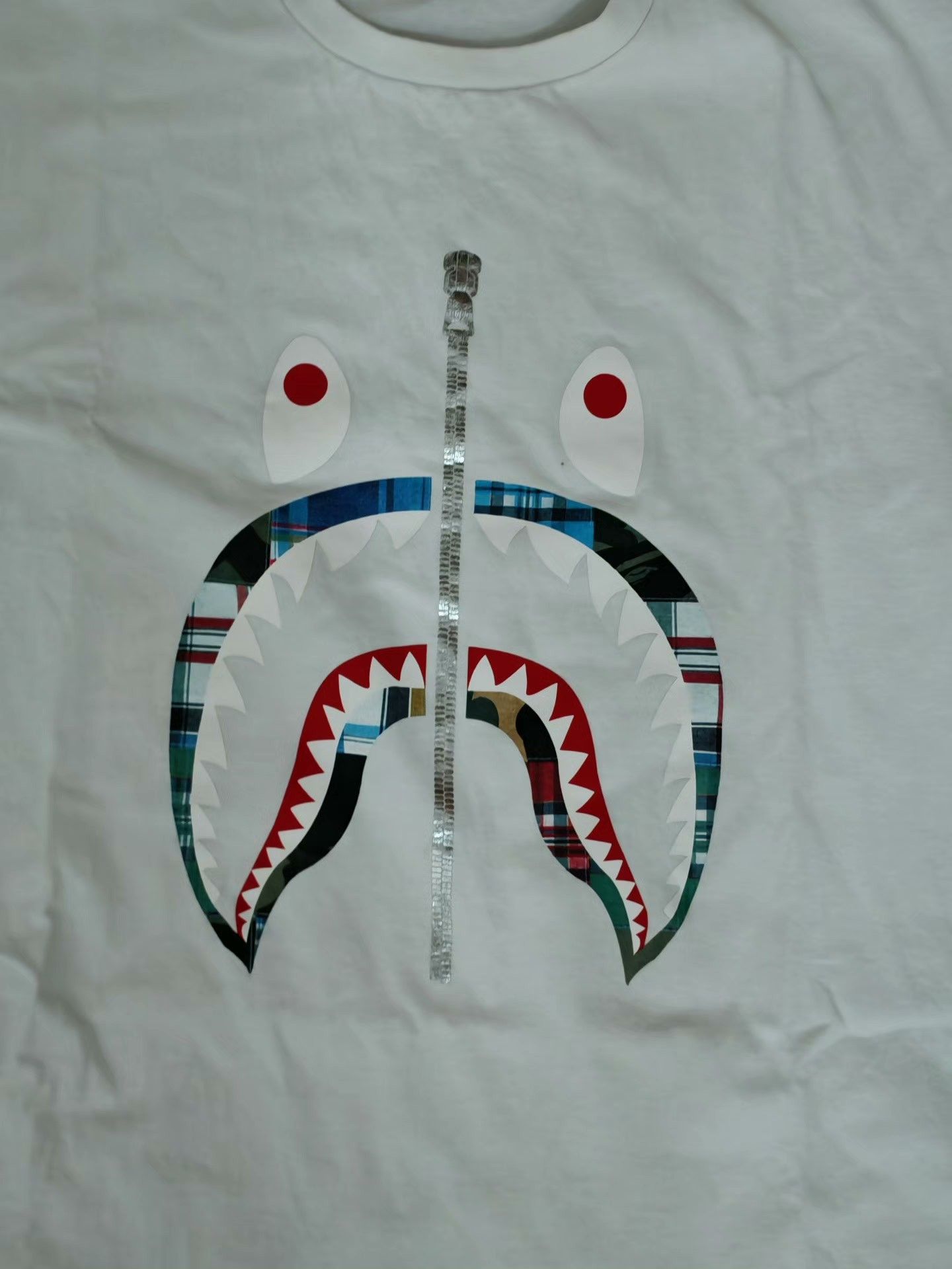Bape Bape Shark T-Shirt XXL Men Size US XXL / EU 58 / 5 - 3 Thumbnail