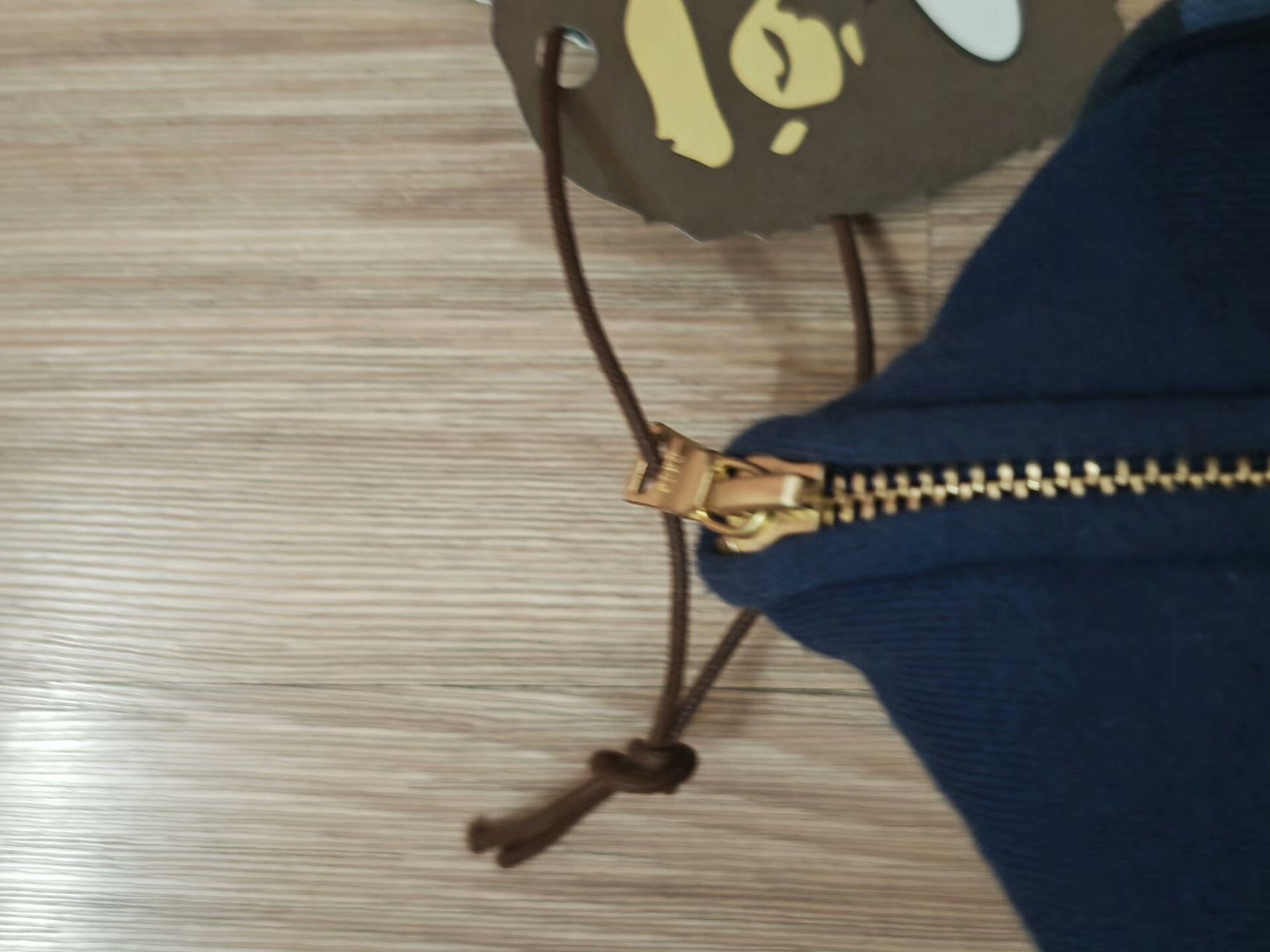 Bape Bape Shark Gold Hoodie M Men Size US M / EU 48-50 / 2 - 5 Thumbnail