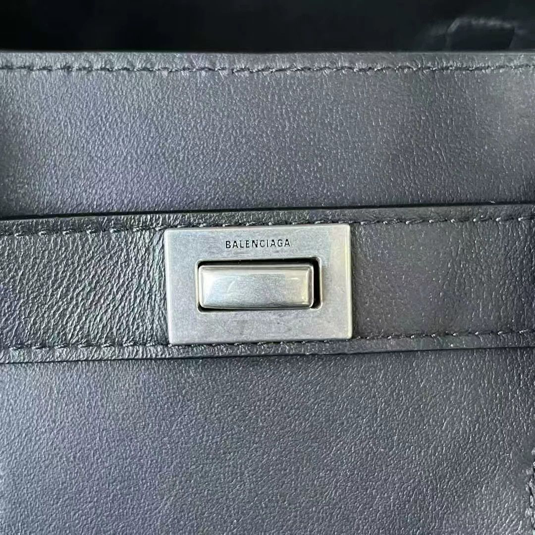 Balenciaga Balenciaga Black Designer Casual Size ONE SIZE - 4 Thumbnail