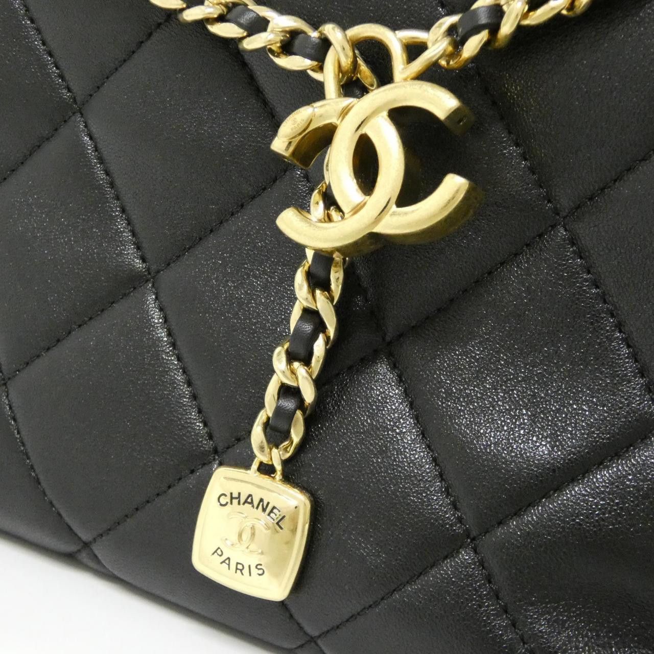 Chanel Chanel Chanel Lambskin Shoulder Bag Leather Shoulder Bag AS5724 DUTY FREE for USA Size ONE SIZE - 4 Thumbnail