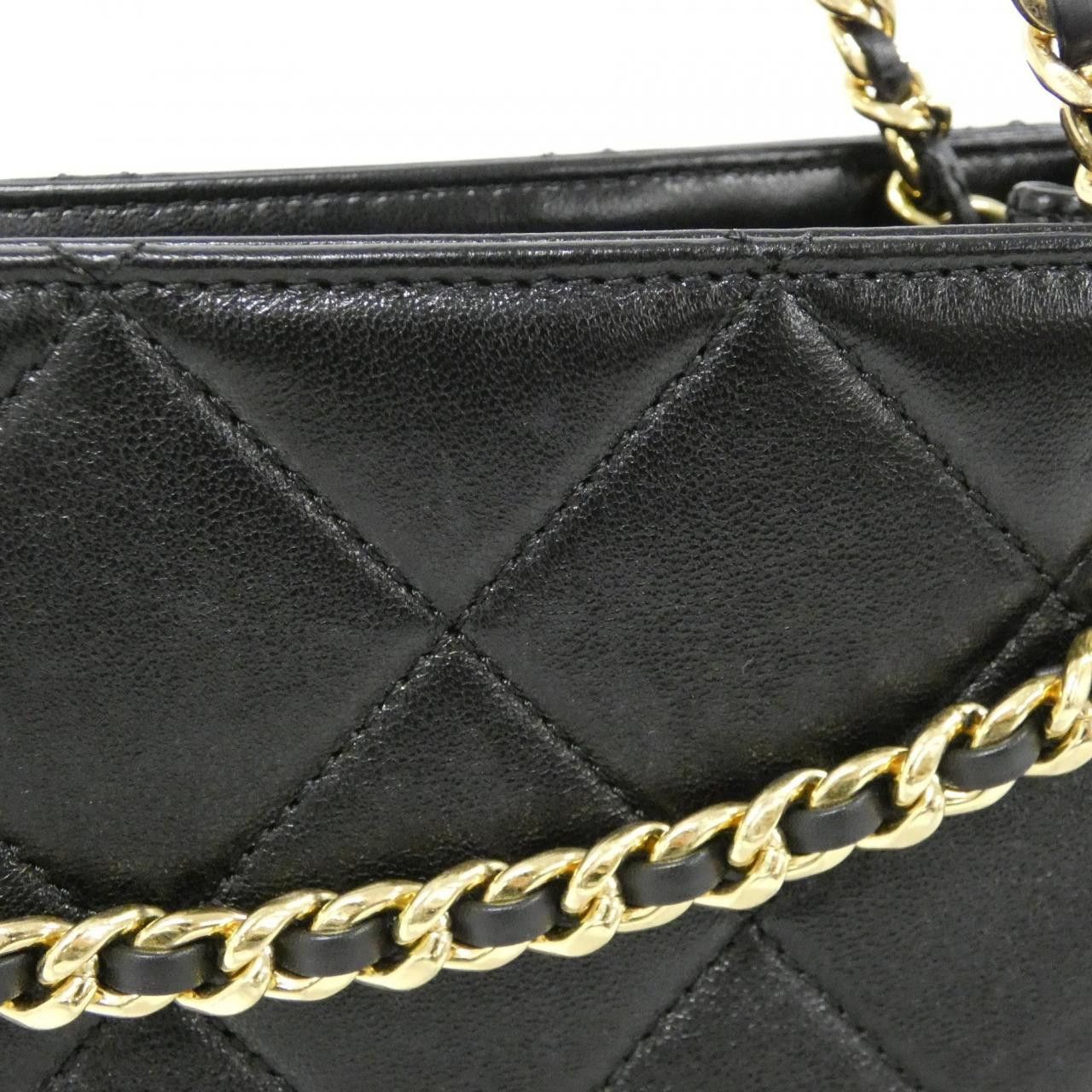 Chanel Chanel Chanel Lambskin Shoulder Bag Leather Shoulder Bag AS5724 DUTY FREE for USA Size ONE SIZE - 5 Thumbnail