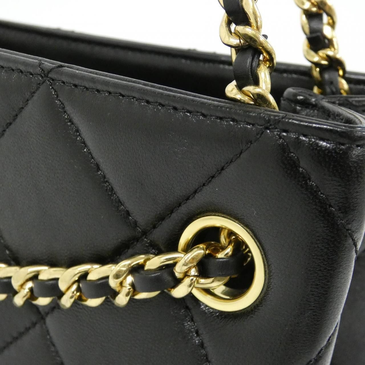 Chanel Chanel Chanel Lambskin Shoulder Bag Leather Shoulder Bag AS5724 DUTY FREE for USA Size ONE SIZE - 6 Thumbnail