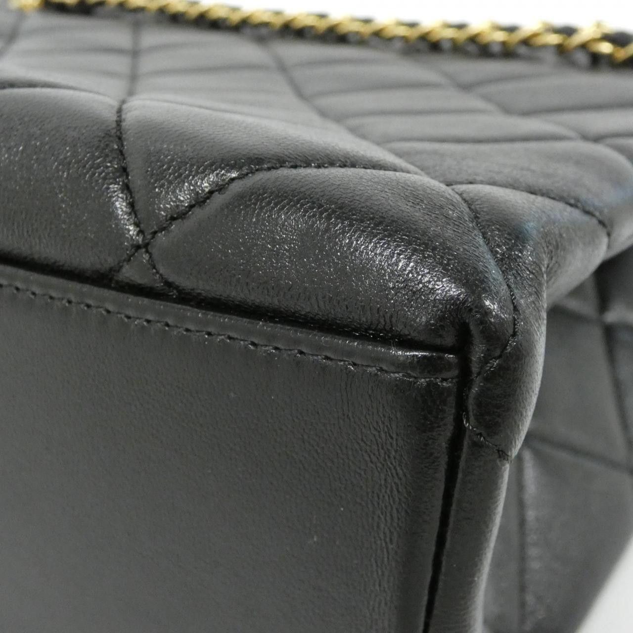 Chanel Chanel Chanel Lambskin Shoulder Bag Leather Shoulder Bag AS5743 DUTY FREE for USA Size ONE SIZE - 3 Thumbnail