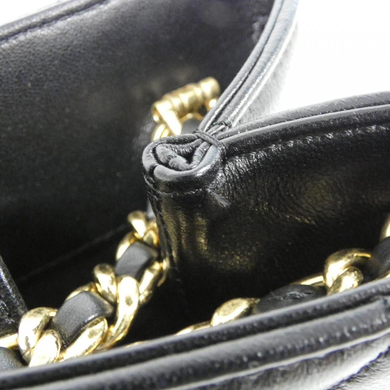 Chanel Chanel Chanel Lambskin Shoulder Bag Leather Shoulder Bag AS5743 DUTY FREE for USA Size ONE SIZE - 6 Thumbnail