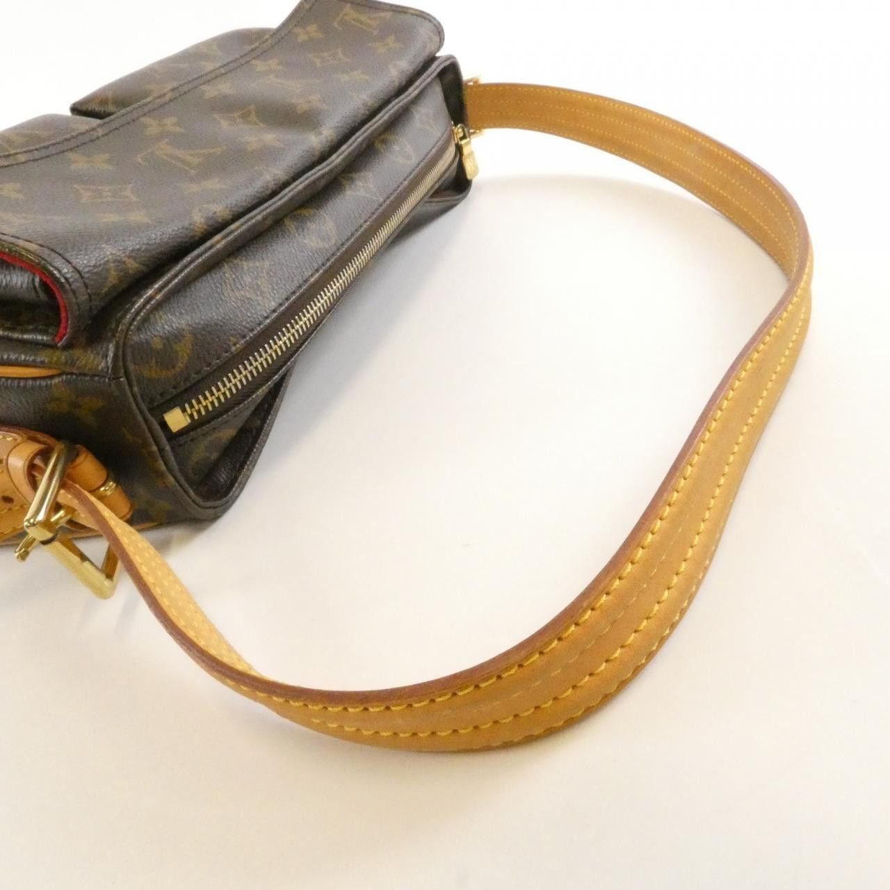 Louis Vuitton Louis Vuitton Louis Vuitton Monogram Shoulder Bag Textile Shoulder Bag M51164 DUTY FREE for USA Size ONE SIZE - 6 Thumbnail