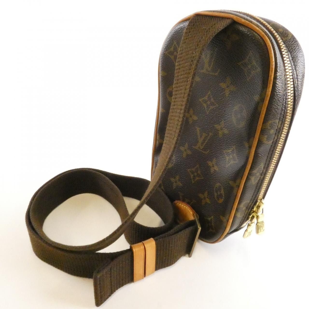Louis Vuitton Louis Vuitton Louis Vuitton Monogram Shoulder Bag Textile Shoulder Bag M51870 DUTY FREE for USA Size ONE SIZE - 8 Thumbnail
