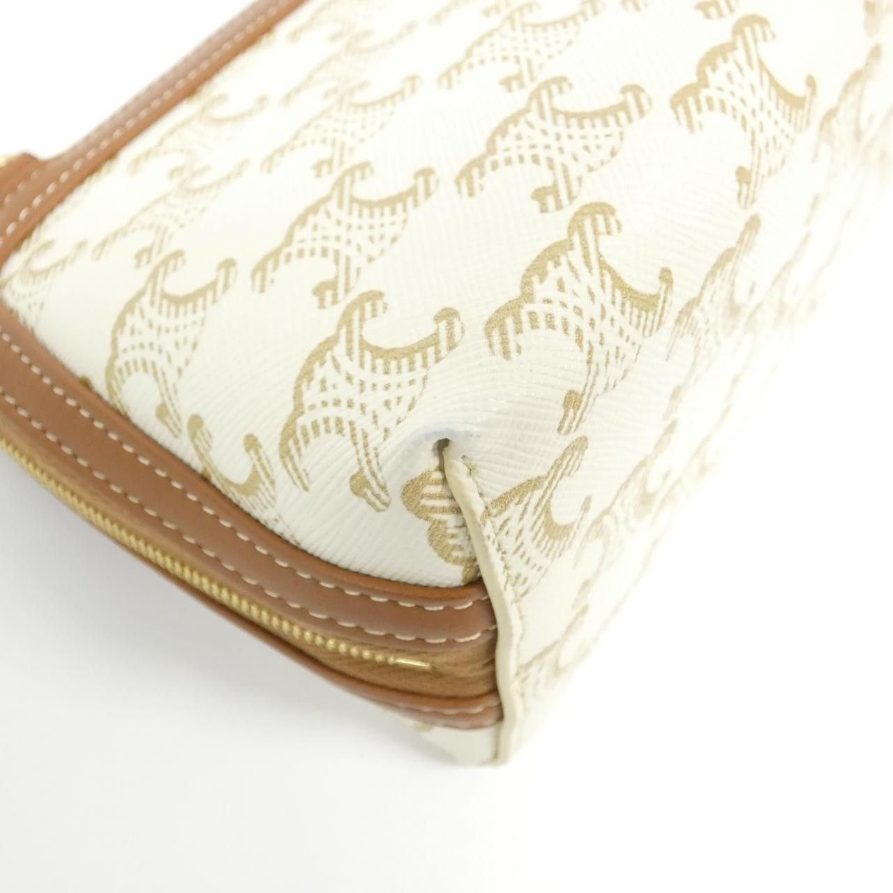 Celine Celine Celine Chain Clutch Trionph Canvas Lamb Shoulder Bag Leather Shoulder Bag 10E382CBX DUTY FREE for USA Size ONE SIZE - 3 Thumbnail