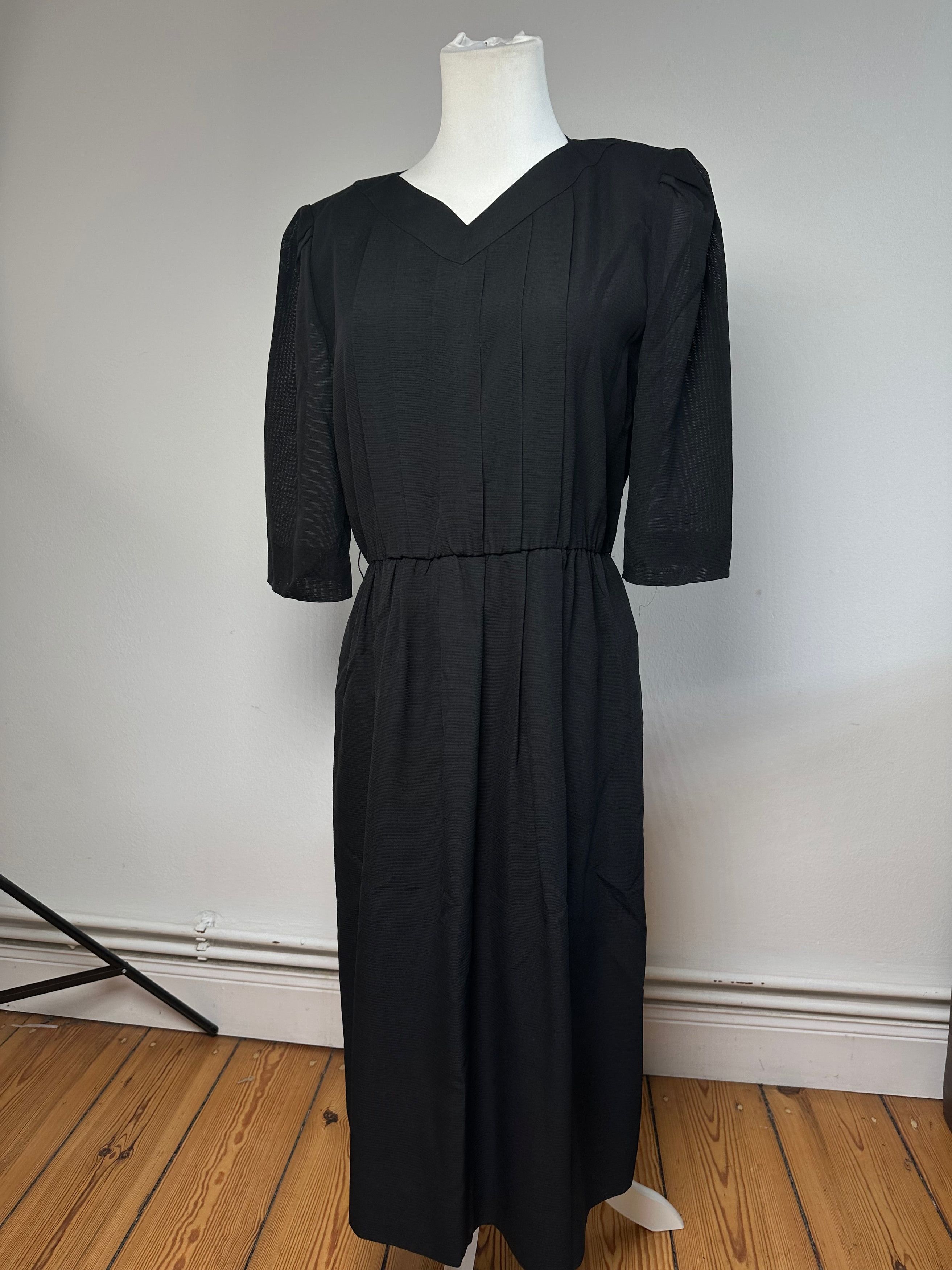 Givenchy Vintage Wool Dress M Black Size S / US 4 / IT 40 - 13 Thumbnail