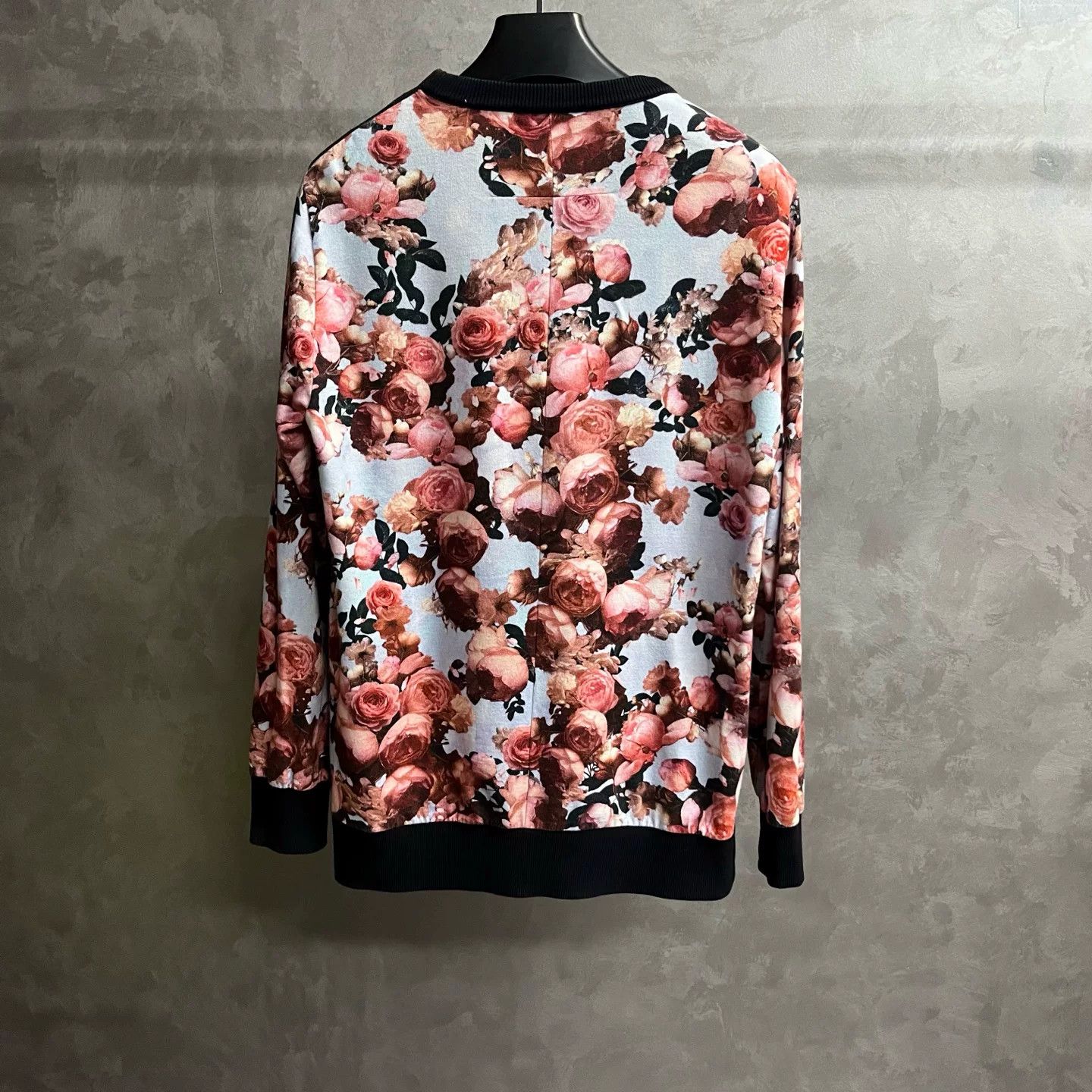 Givenchy Givenchy Floral Printed Multi T-Shirt S Women Size S / US 4 / IT 40 - 5 Thumbnail