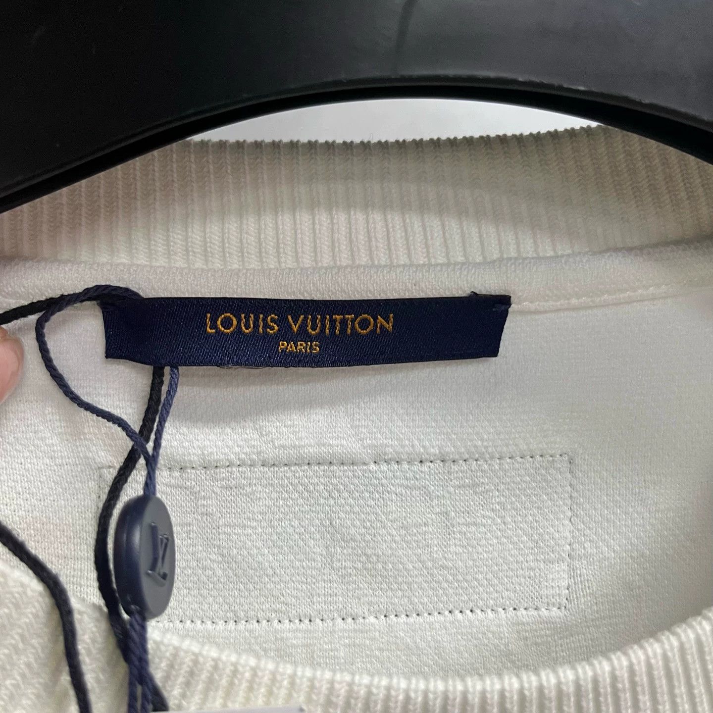 Louis Vuitton Louis Vuitton White Hoodie M Men Size US M / EU 48-50 / 2 - 2 Thumbnail