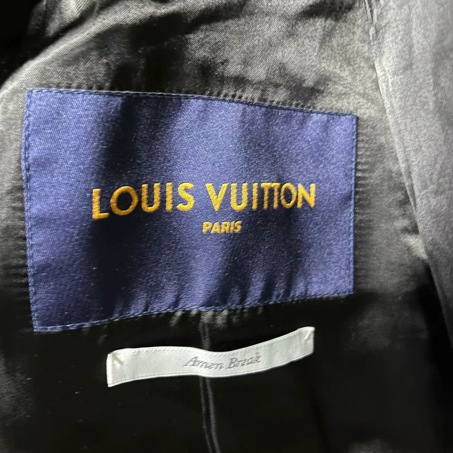 Louis Vuitton Louis Vuitton Yellow Designer Casual Size 4XL / US 24-26 - 2 Thumbnail