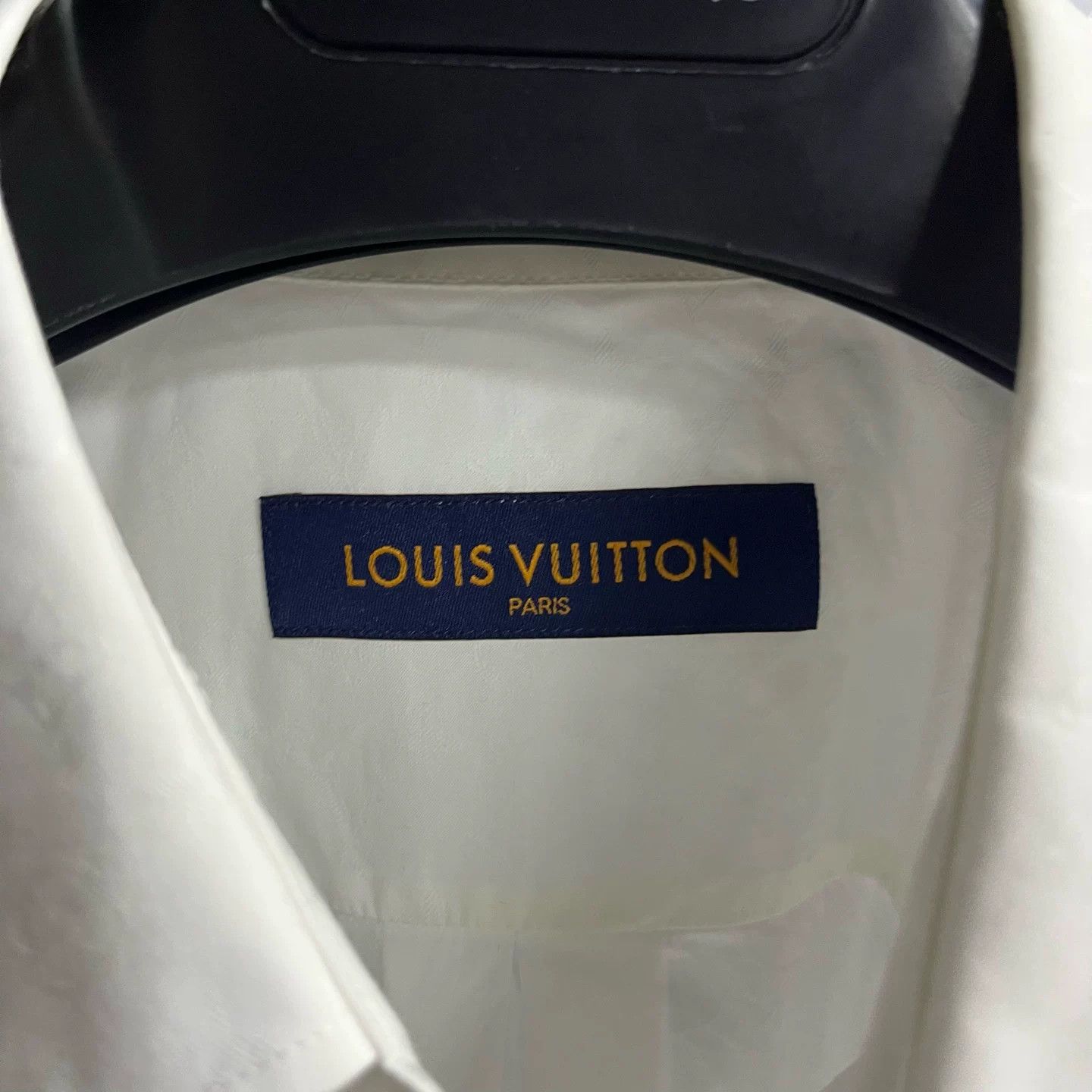 Louis Vuitton Louis Vuitton Printed Graphic White T-Shirt L Women Size L / US 10 / IT 46 - 3 Thumbnail