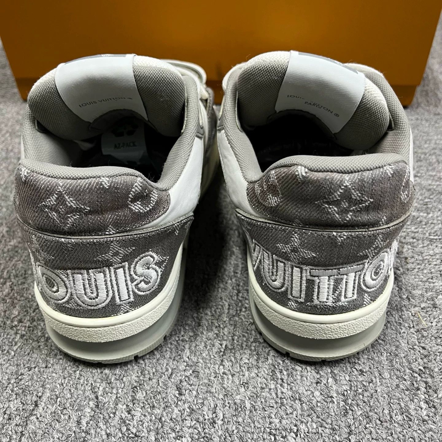 Louis Vuitton Louis Vuitton Leather Black Lowtop Sneakers 5.5 Women Size US 5.5 / IT 35.5 - 4 Thumbnail