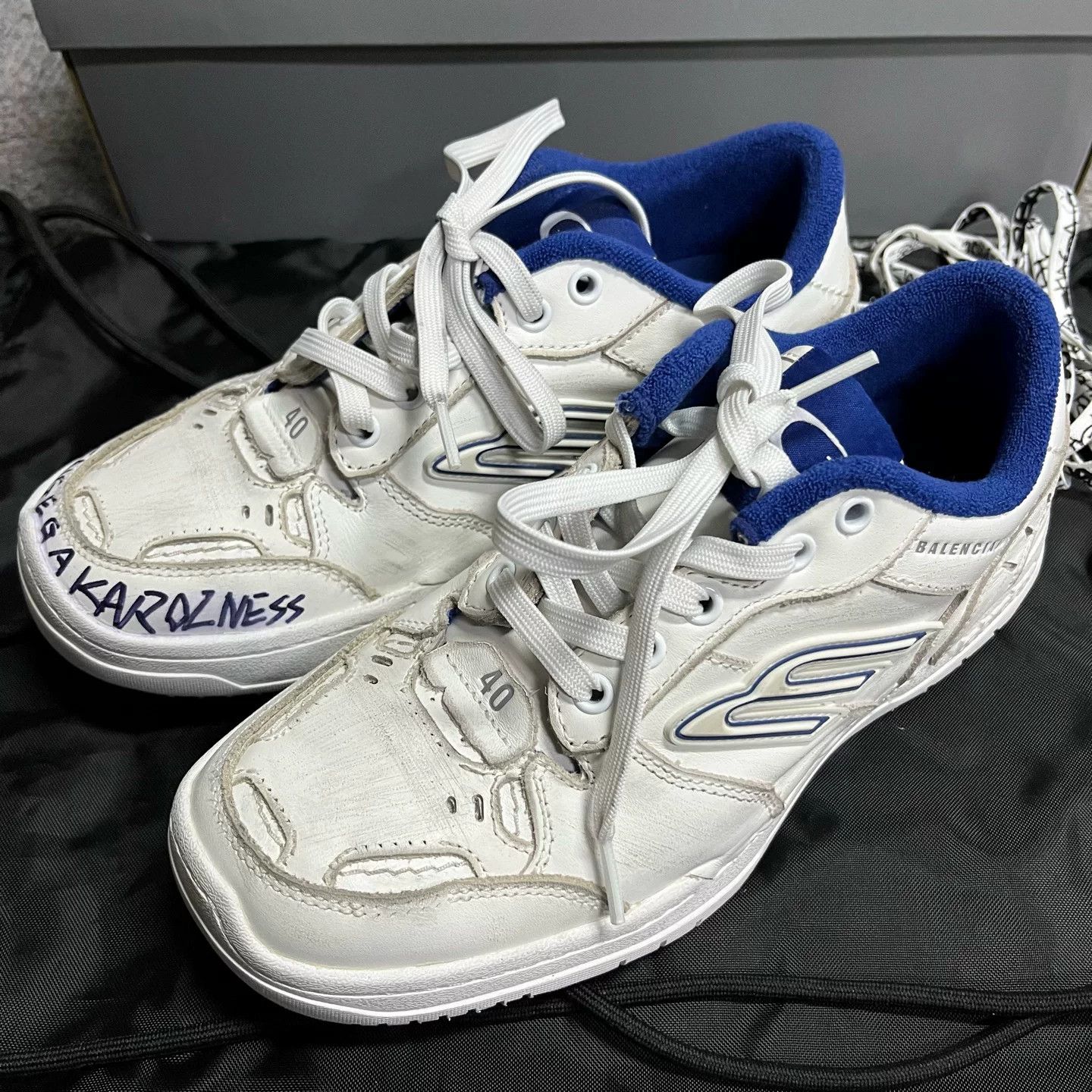 Balenciaga Balenciaga Leather White Lowtop Sneakers 40 Women Size US 9 / IT 39 - 2 Thumbnail