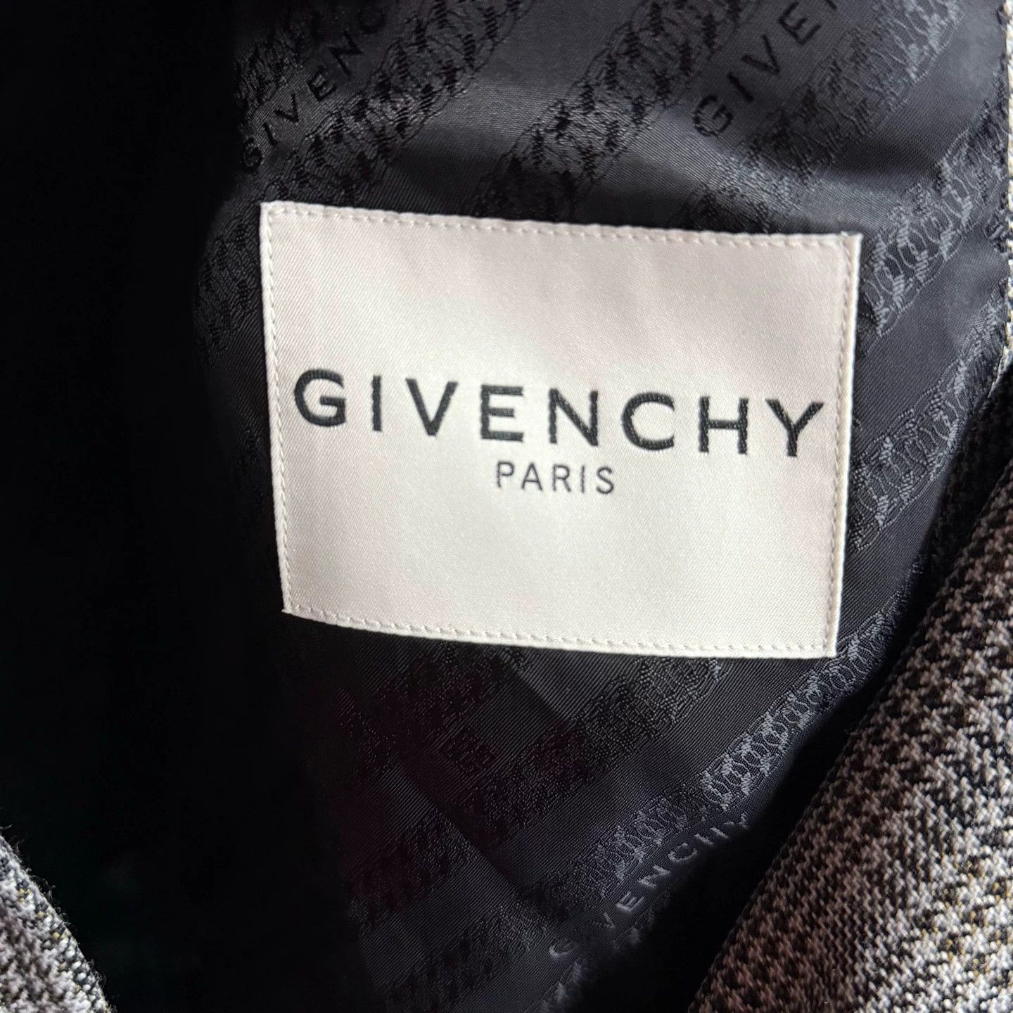 Givenchy Givenchy Casual Plaid Gray T-Shirt 54 Women Size XXL / US 16-18 / IT 52-54 - 2 Thumbnail