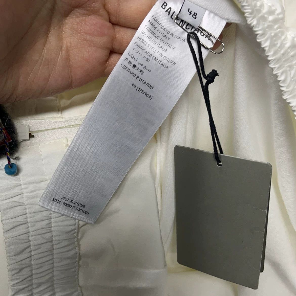 Balenciaga Balenciaga Printed White Hoodie 48 Men Size US XL / EU 56 / 4 - 6 Thumbnail