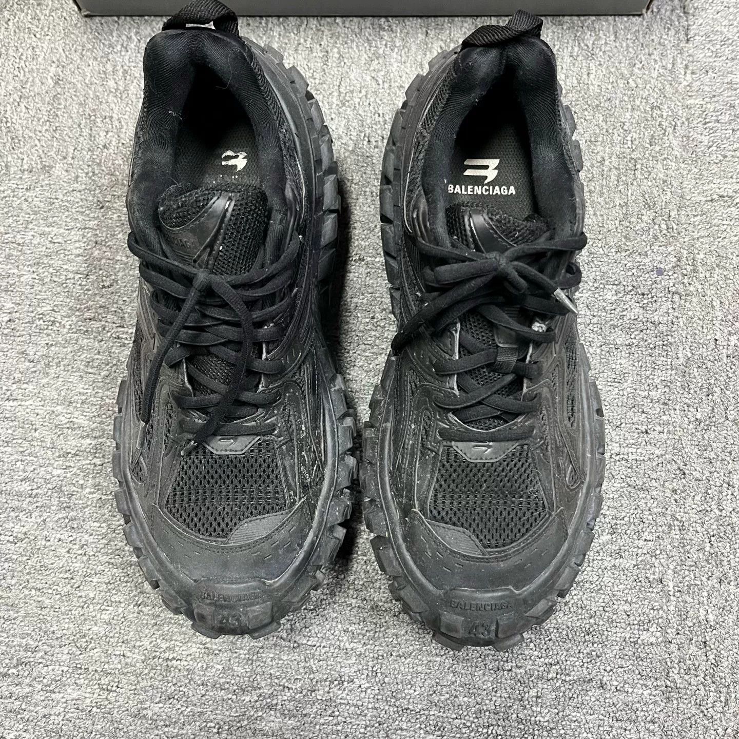 Balenciaga Balenciaga Retro Black Lowtop Sneakers 43 Women Size US 9.5 / EU 42-43 - 3 Thumbnail