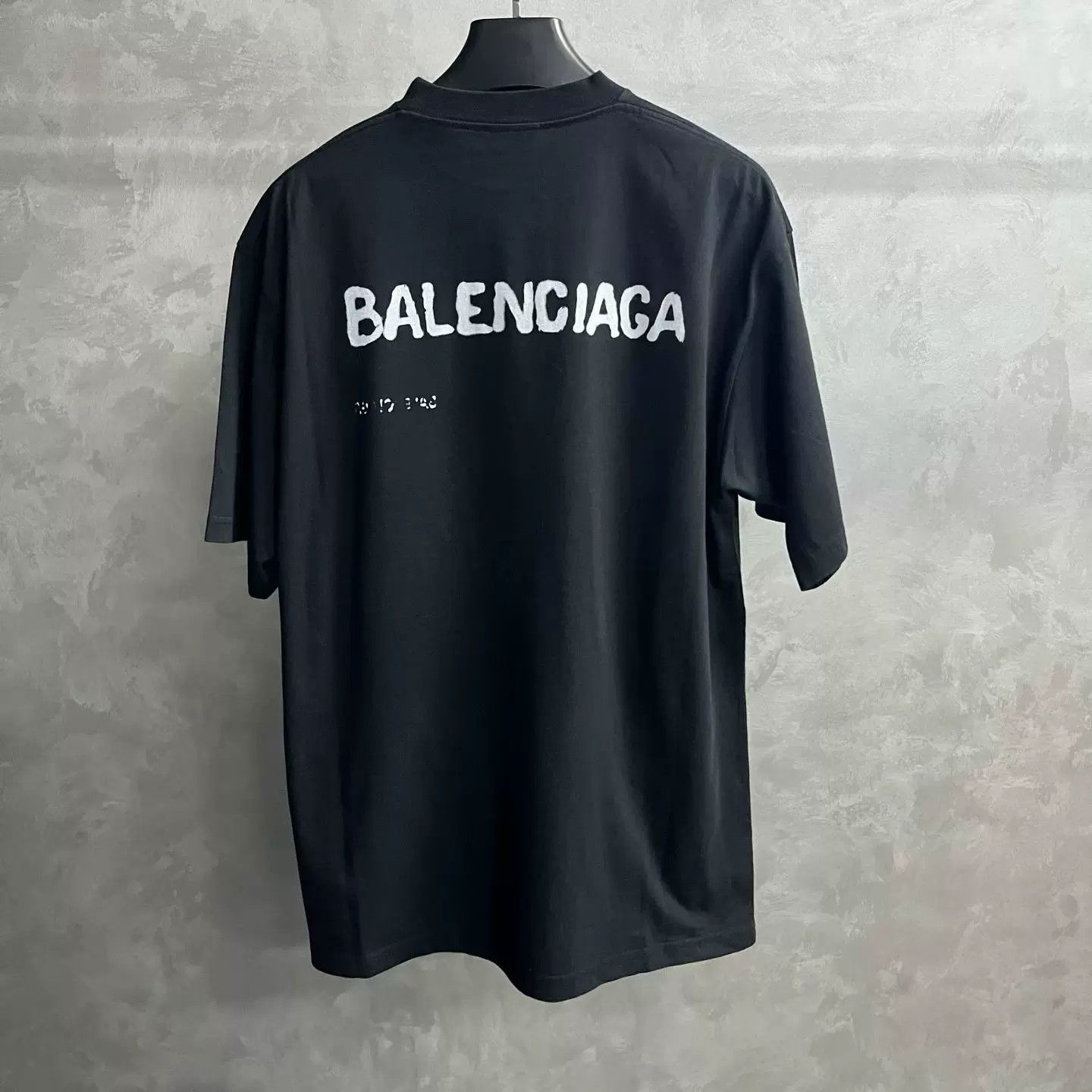 Balenciaga Balenciaga Retro Printed Black Hoodie XS Men Size US XS / EU 42 / 0 - 6 Thumbnail