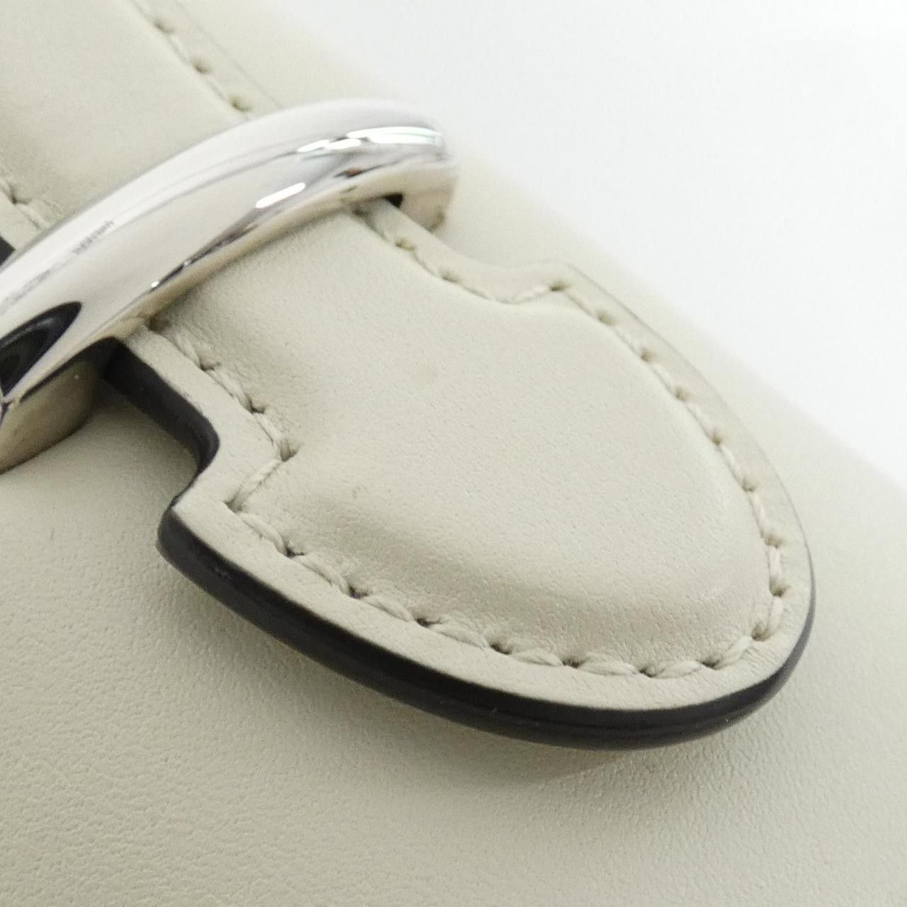 Gucci Gucci Gucci PETITE GG Leather Shoulder Bag Leather Shoulder Bag 739722AACAW DUTY FREE for USA Size ONE SIZE - 6 Thumbnail