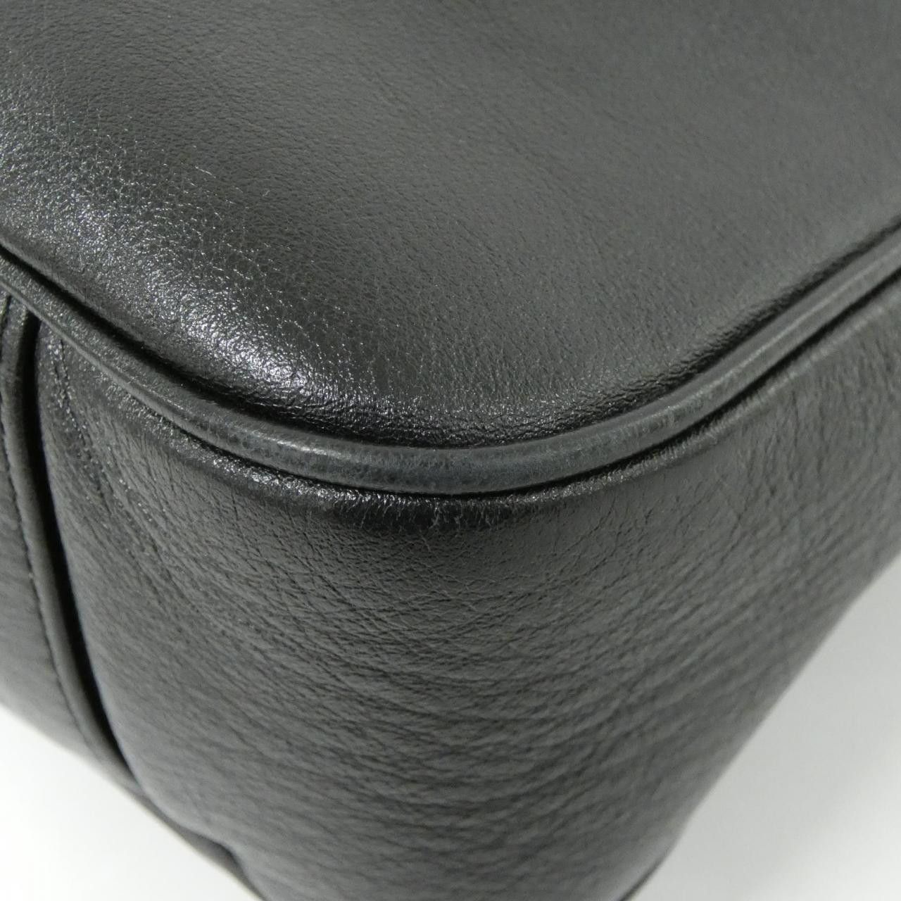 Gucci Gucci Gucci Diana Leather Shoulder Bag Leather Shoulder Bag 746124UAAAY DUTY FREE for USA Size ONE SIZE - 3 Thumbnail