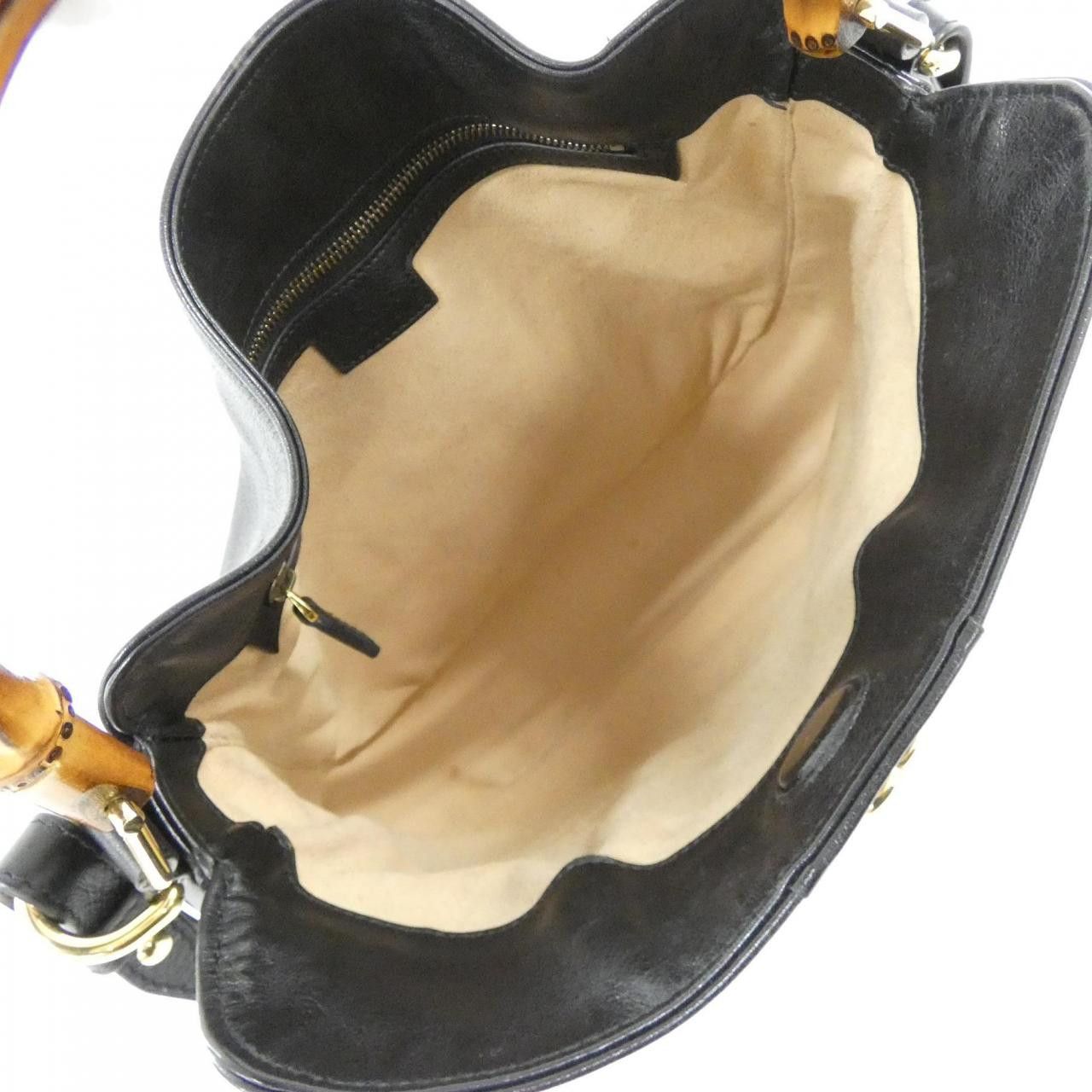 Gucci Gucci Gucci Diana Leather Shoulder Bag Leather Shoulder Bag 746124UAAAY DUTY FREE for USA Size ONE SIZE - 9 Thumbnail