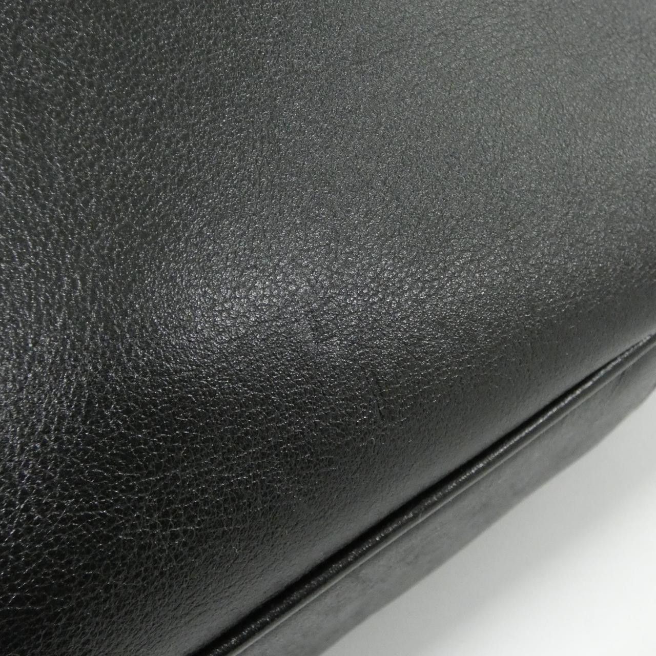 Gucci Gucci Gucci Diana Leather Shoulder Bag Leather Shoulder Bag 746124UAAAY DUTY FREE for USA Size ONE SIZE - 5 Thumbnail