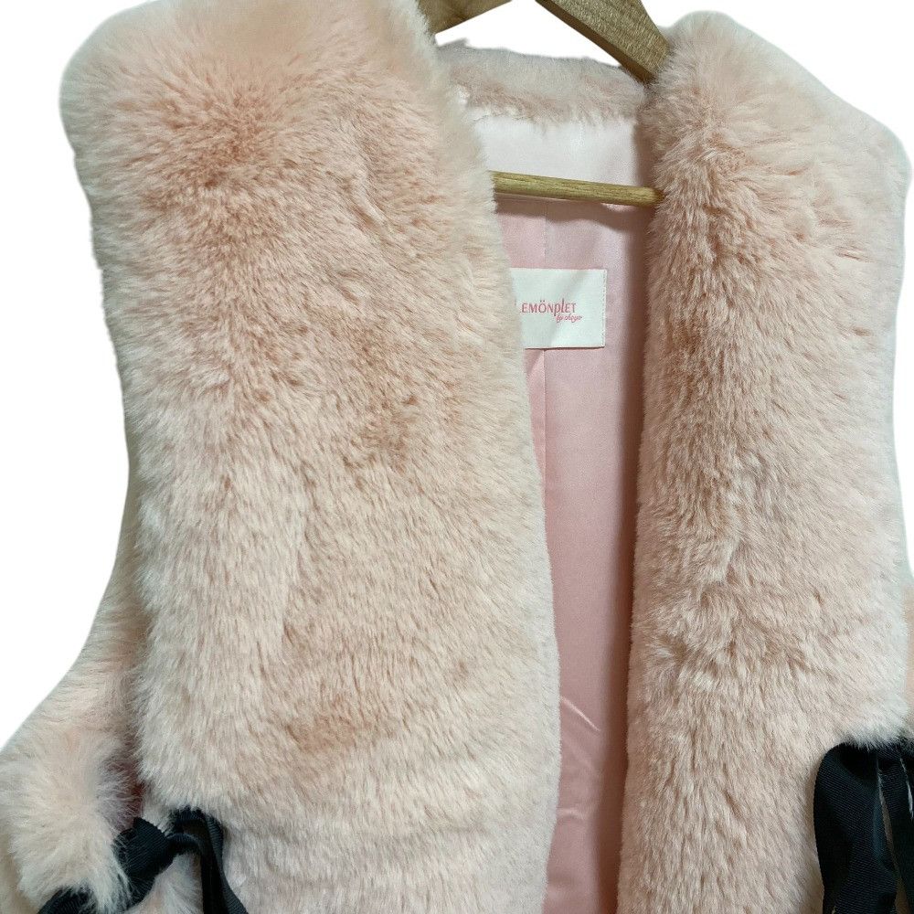 Other Other Lemonplet Faux Fur Vest Fur Outerwear DUTY FREE for USA Size ONE SIZE - 2 Thumbnail