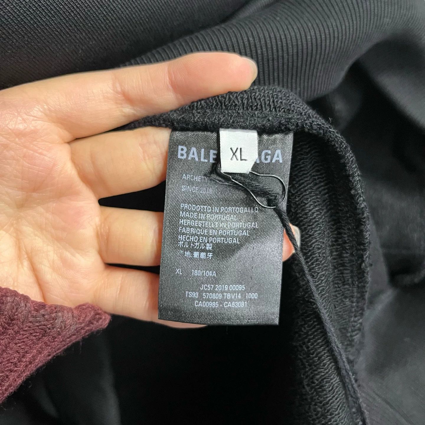 Balenciaga Balenciaga Retro Printed Black Hoodie XXS Men Size US XXS / EU 40 - 3 Thumbnail