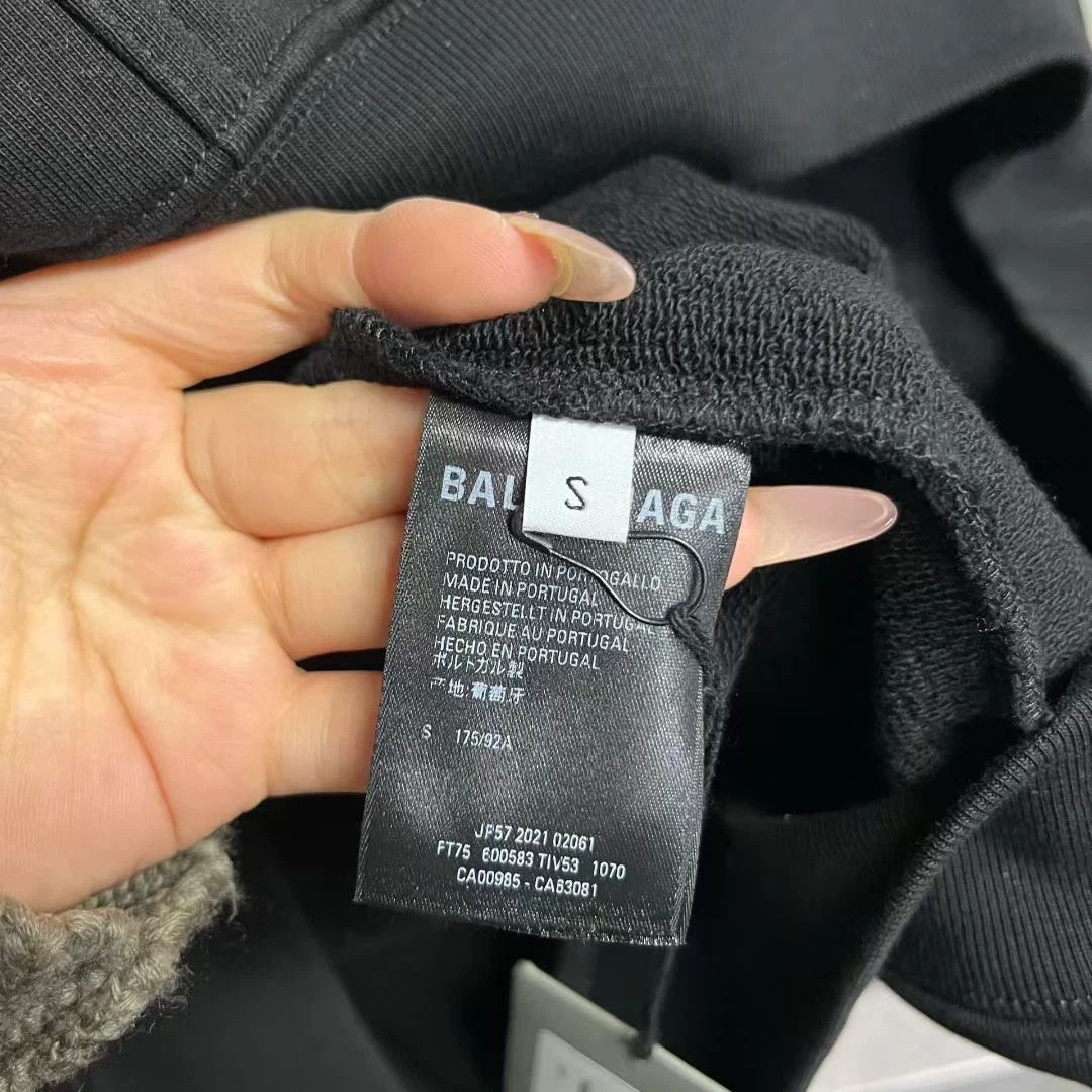 Balenciaga Balenciaga Retro Printed Black Hoodie M Men Size US M / EU 48-50 / 2 - 5 Thumbnail