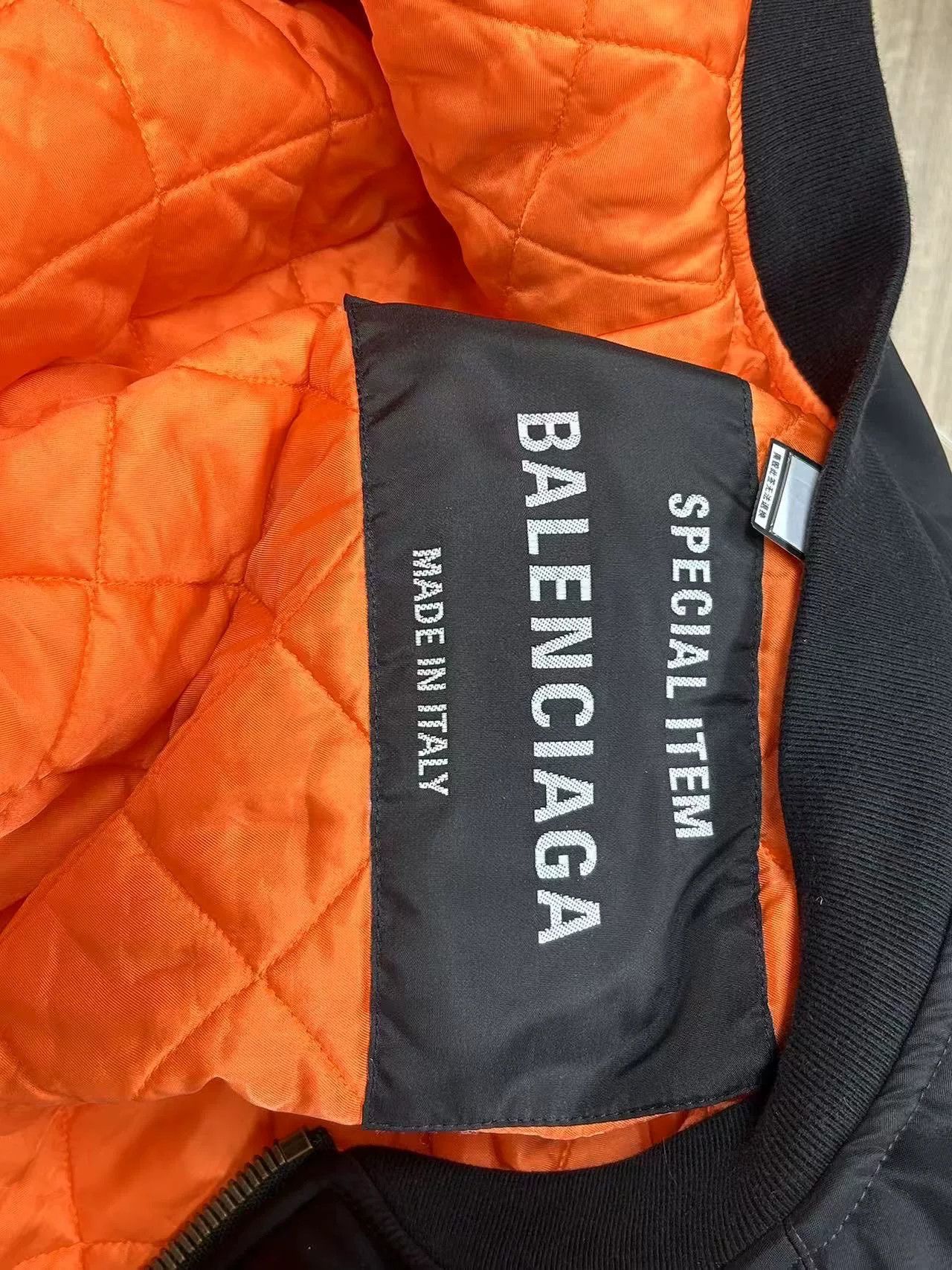 Balenciaga Balenciaga Embroidered Graphic Black Hoodie 44 Men Size US L / EU 52-54 / 3 - 3 Thumbnail