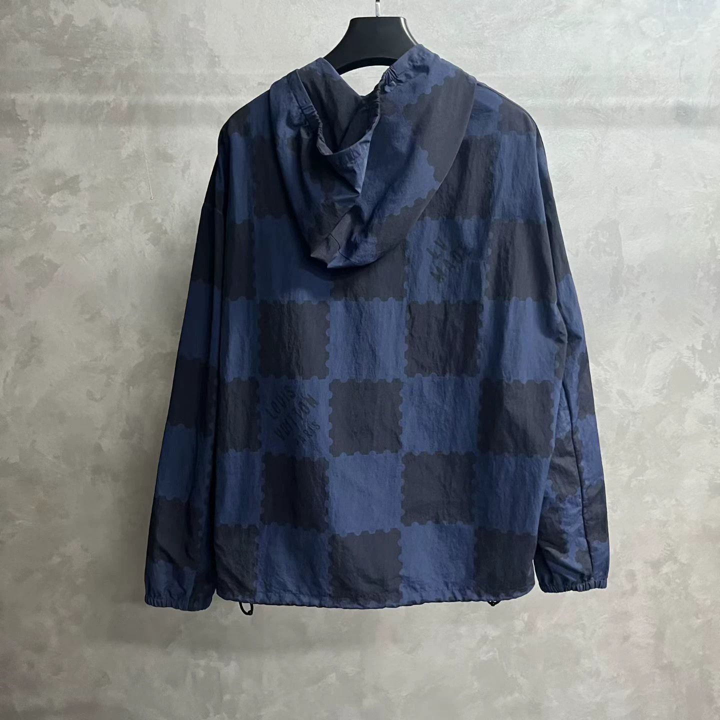 Louis Vuitton Louis Vuitton Checkered Blue T-Shirt 52 Women Size XXL / US 16-18 / IT 52-54 - 5 Thumbnail