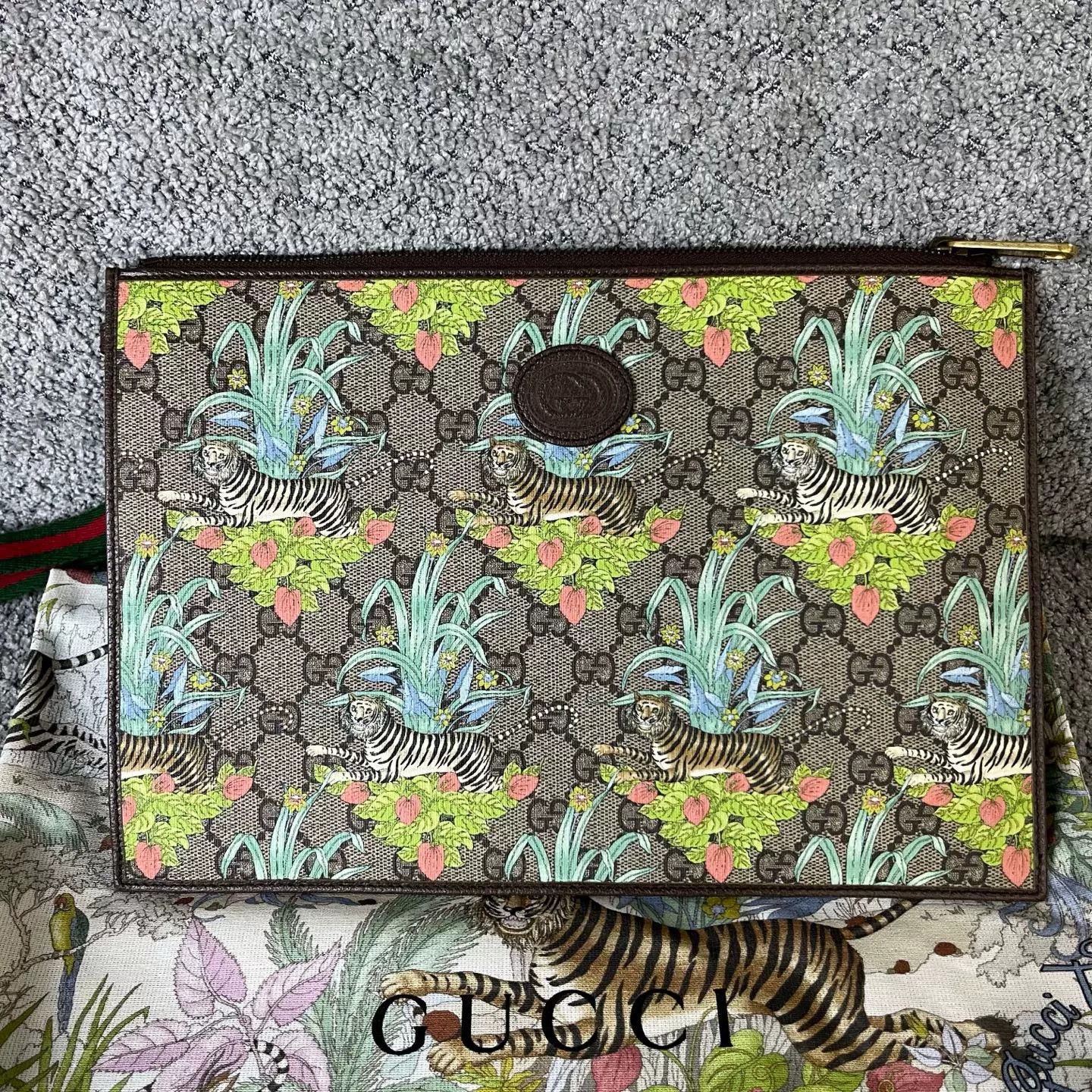 Gucci Gucci Retro Brown Shoulder Bag 30 Women Size ONE SIZE - 2 Thumbnail