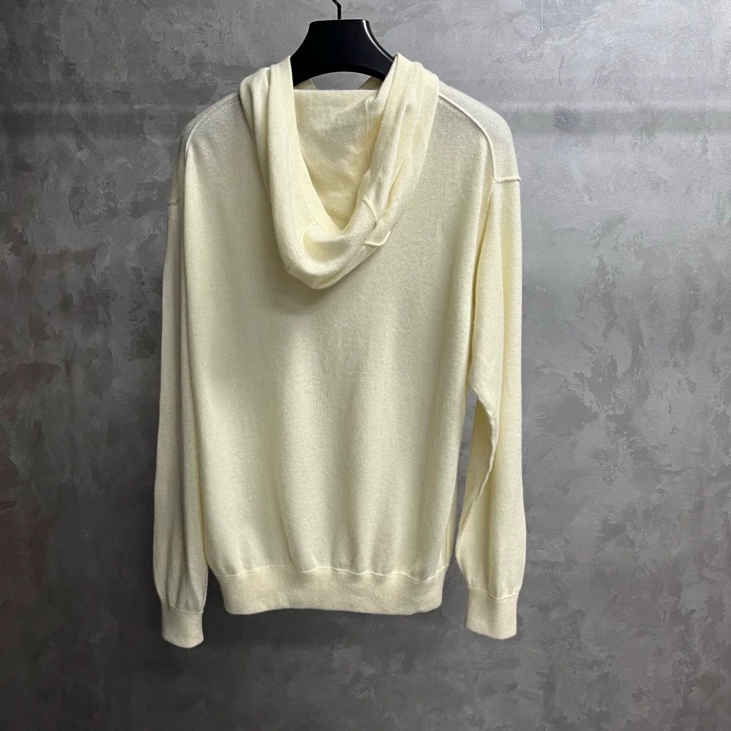 Louis Vuitton Louis Vuitton White T-Shirt M Women Size M / US 6-8 / IT 42-44 - 5 Thumbnail