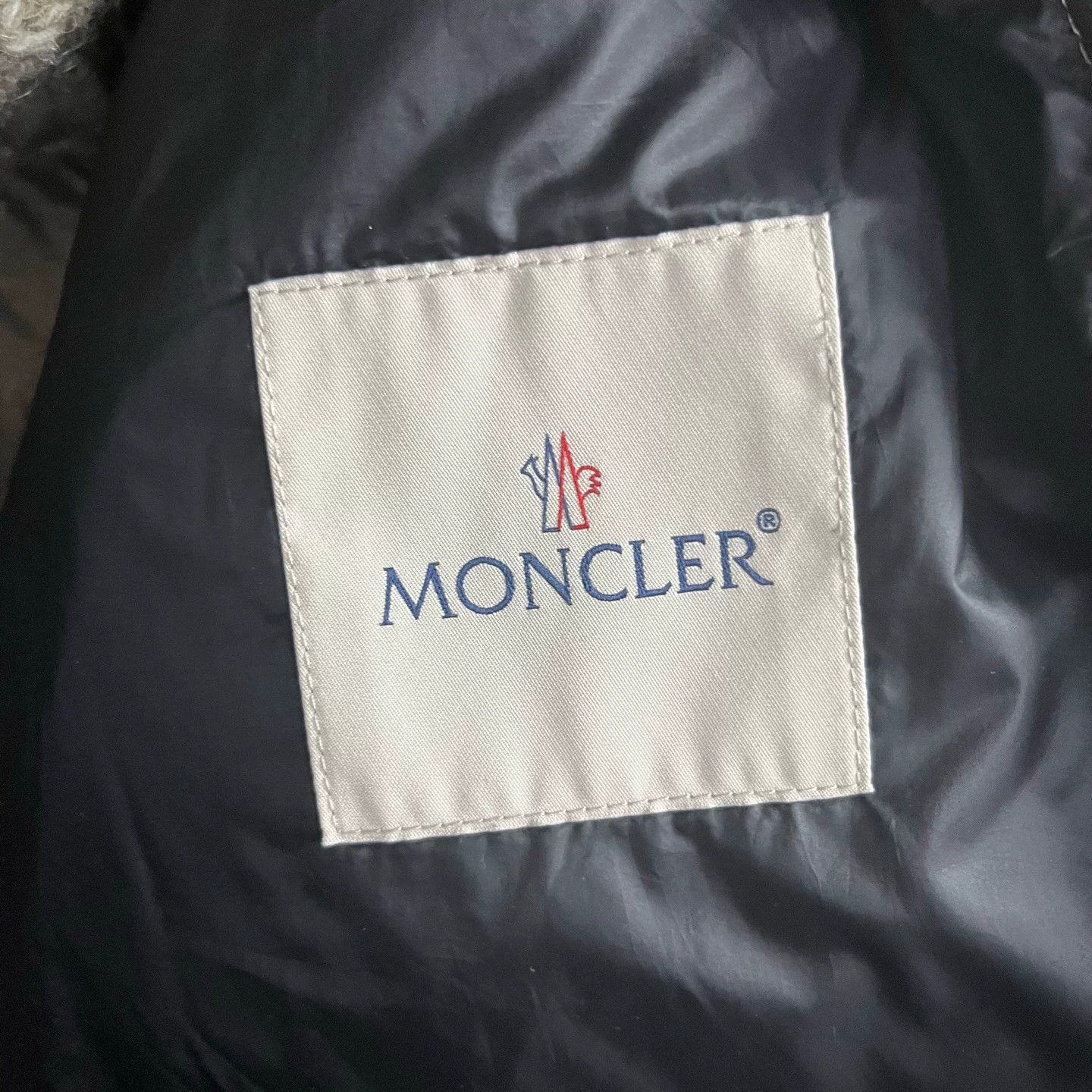 Moncler Moncler Down White Hoodie 1 Men Size US XS / EU 42 / 0 - 3 Thumbnail