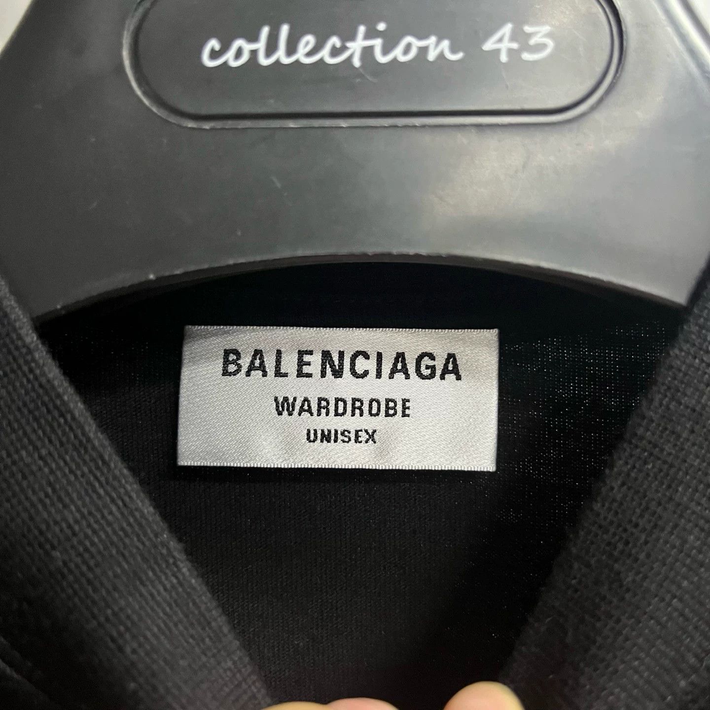 Balenciaga Balenciaga Retro Graphic Black Hoodie XS Men Size US XS / EU 42 / 0 - 2 Thumbnail