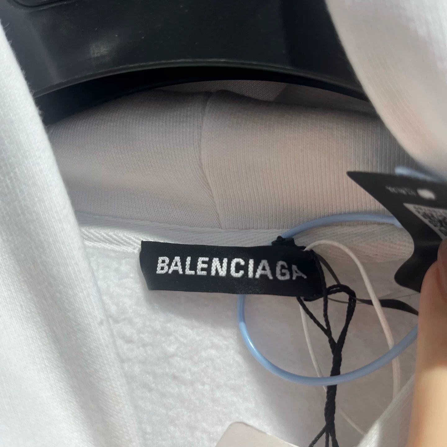 Balenciaga Balenciaga Retro Printed White Hoodie XS Men Size US XS / EU 42 / 0 - 7 Thumbnail